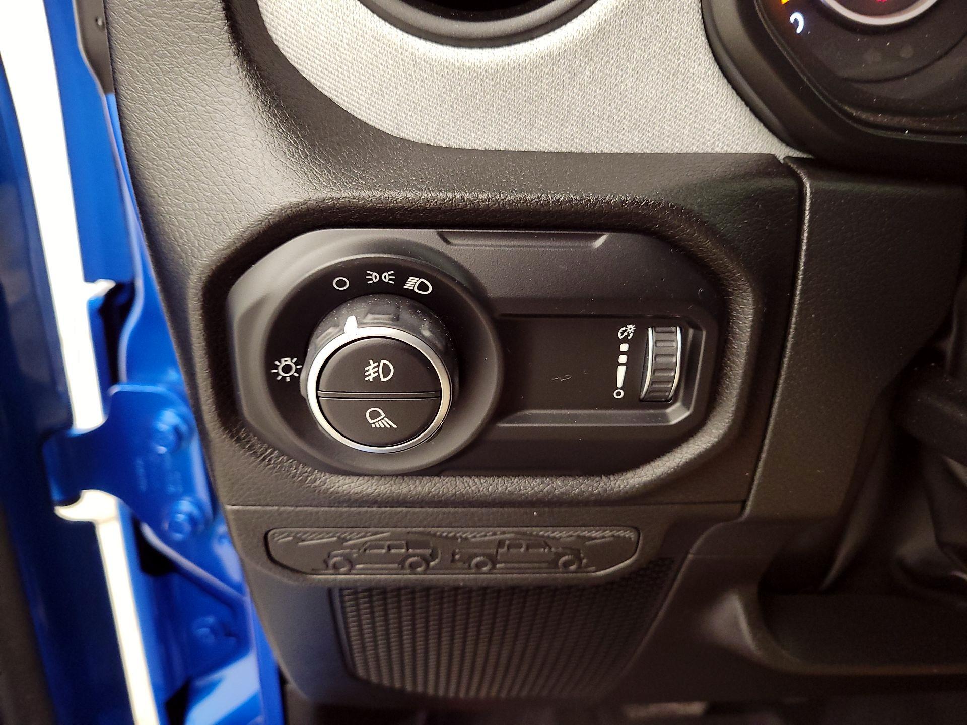 Thumbnail: 2025 Jeep Gladiator - 13