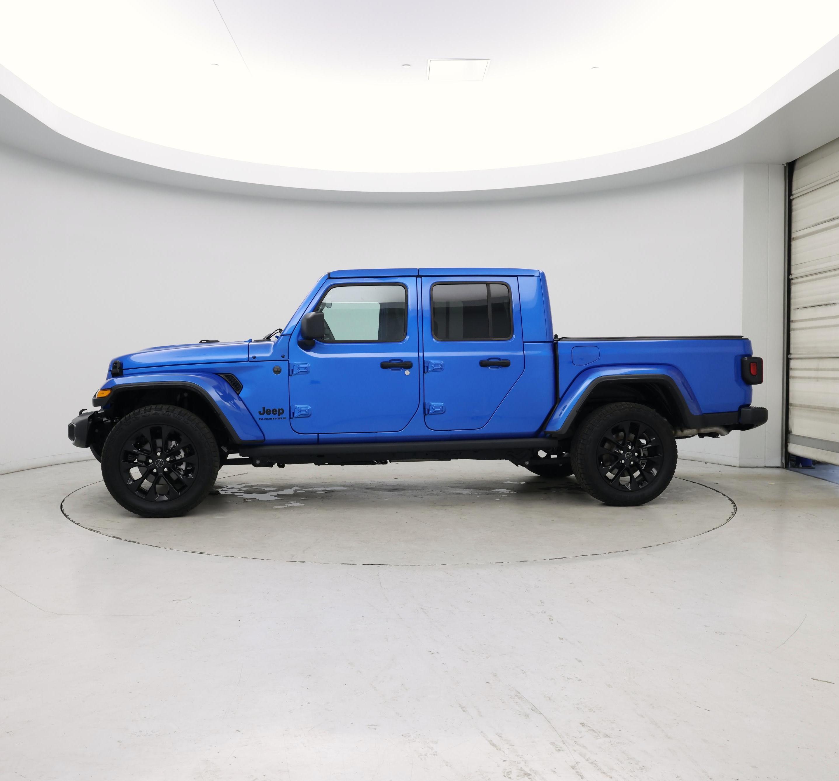 Thumbnail: 2025 Jeep Gladiator - 3