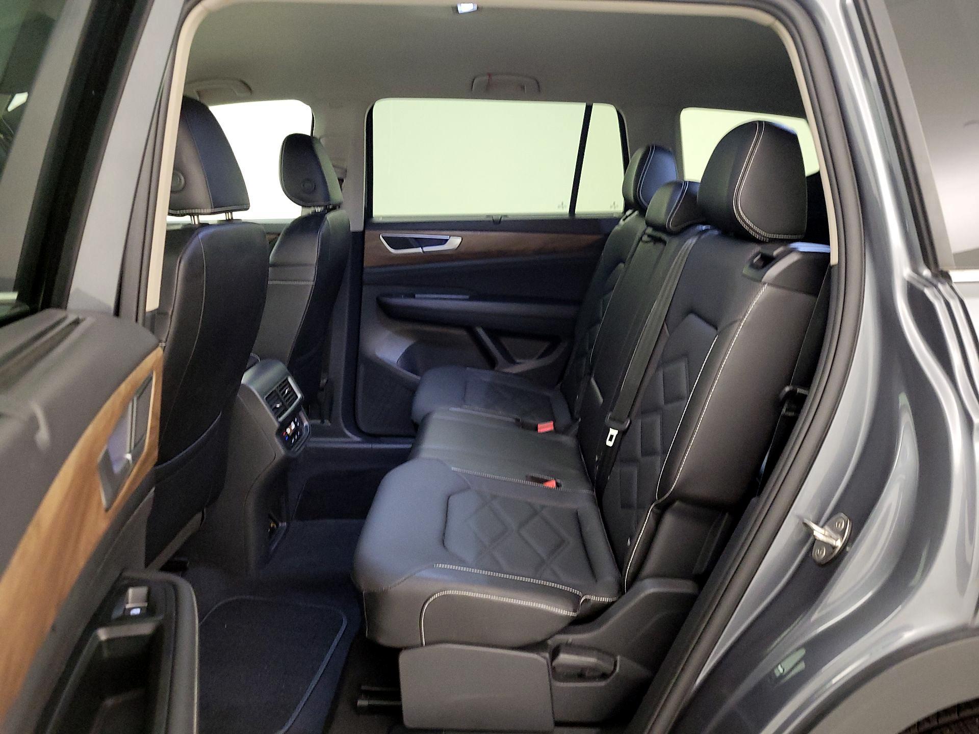 Thumbnail: 2025 Volkswagen Atlas - 19