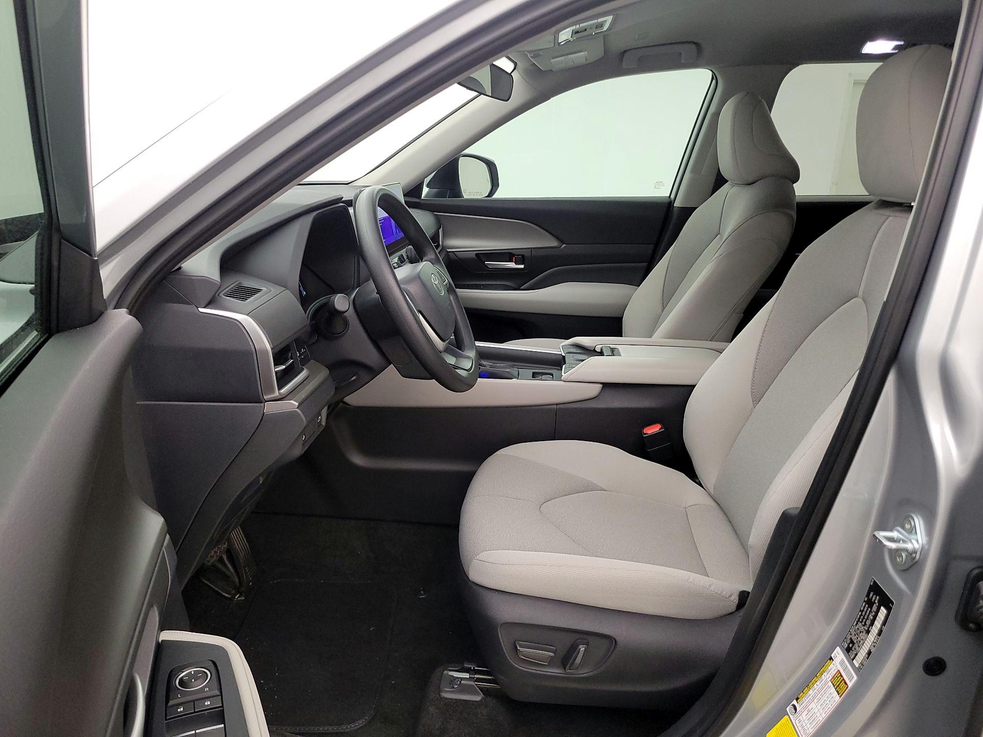 Thumbnail: 2026 Toyota Grand Highlander - 11