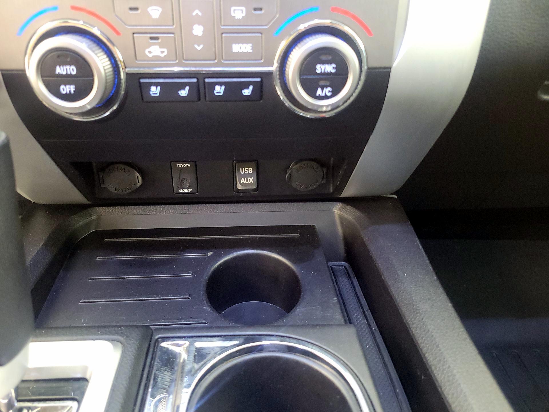 Thumbnail: 2016 Toyota Tundra - 18