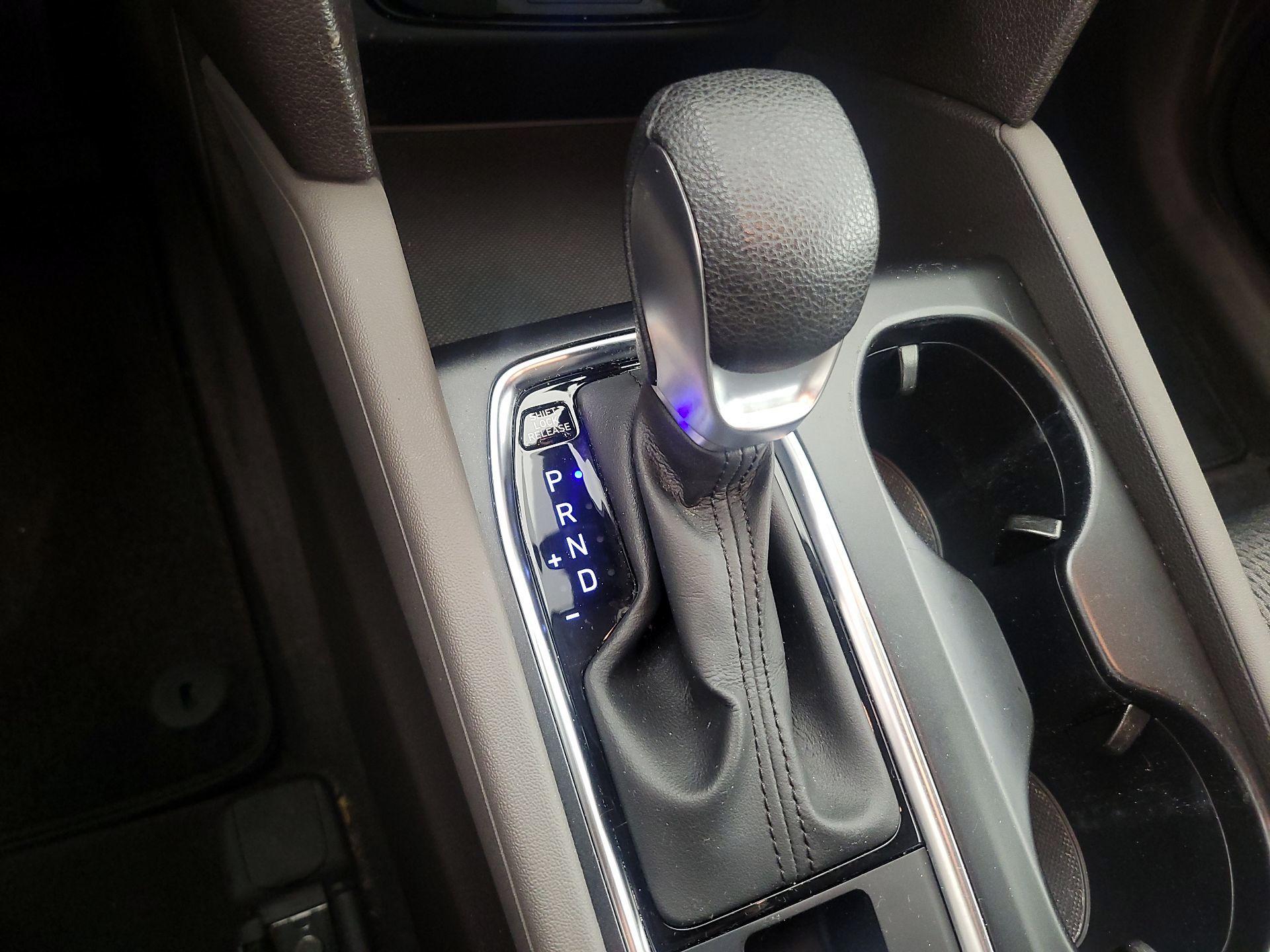 Thumbnail: 2020 Hyundai Santa Fe - 17