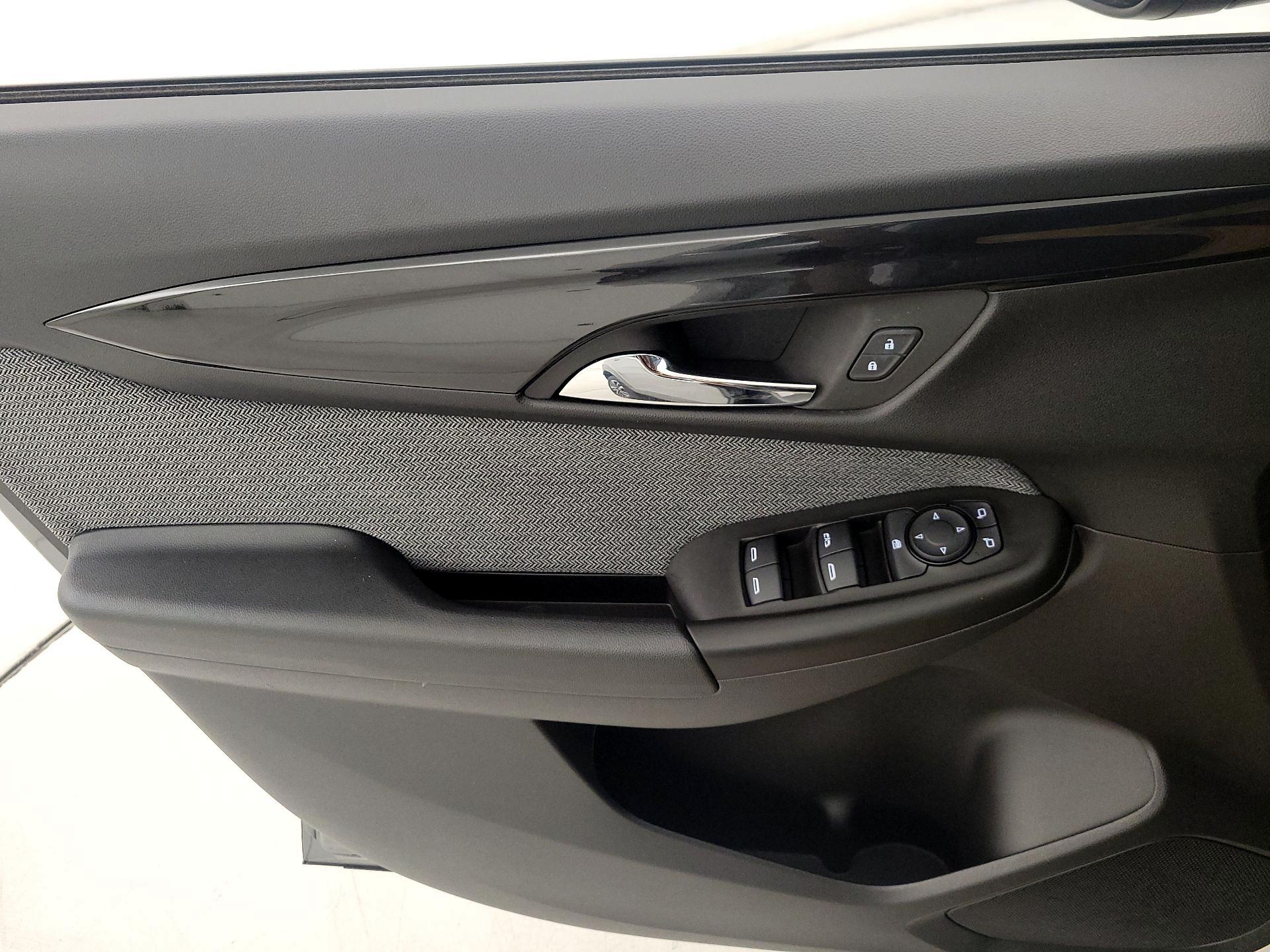 Thumbnail: 2025 Chevrolet TrailBlazer - 12