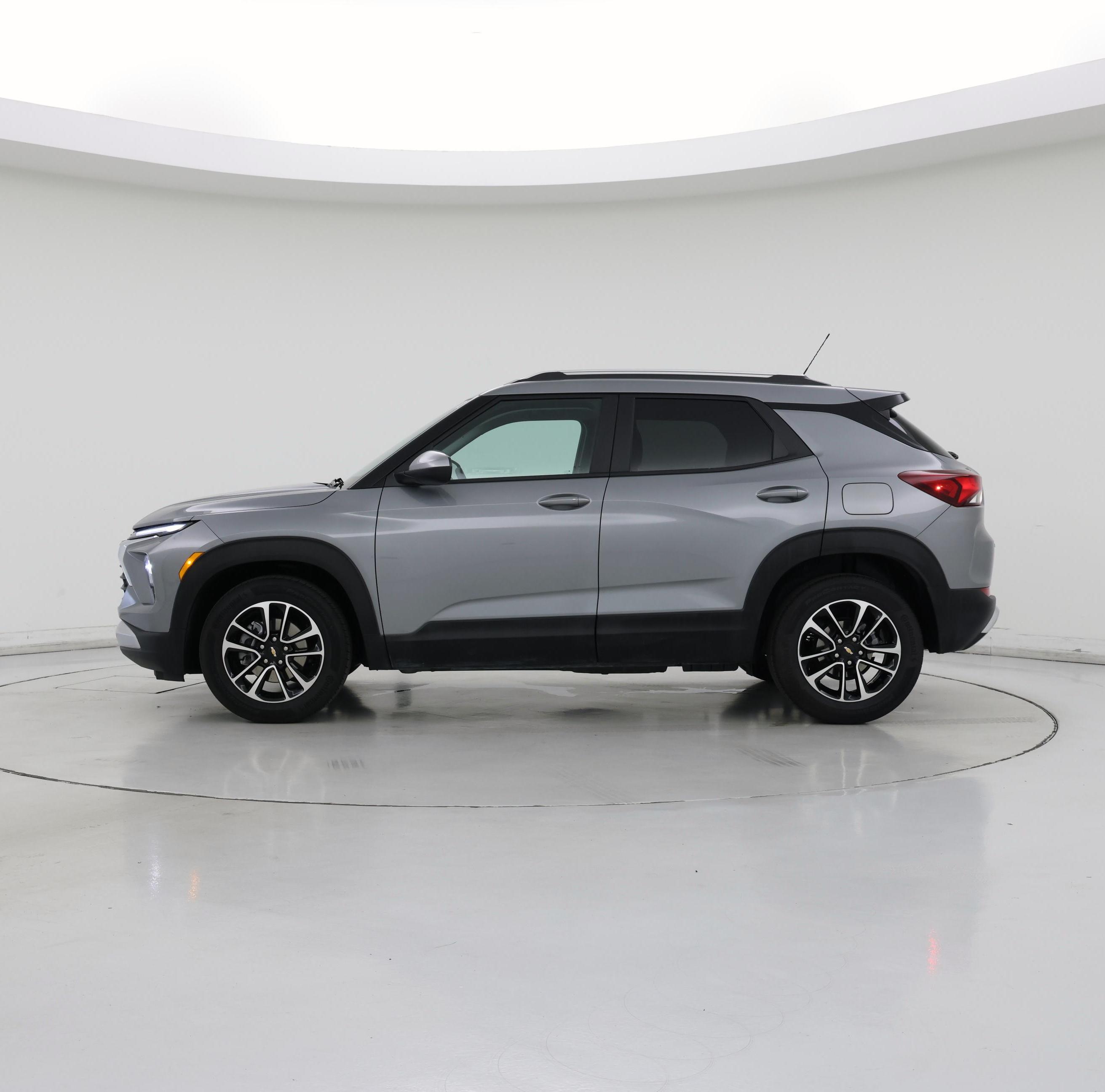 Thumbnail: 2025 Chevrolet TrailBlazer - 3