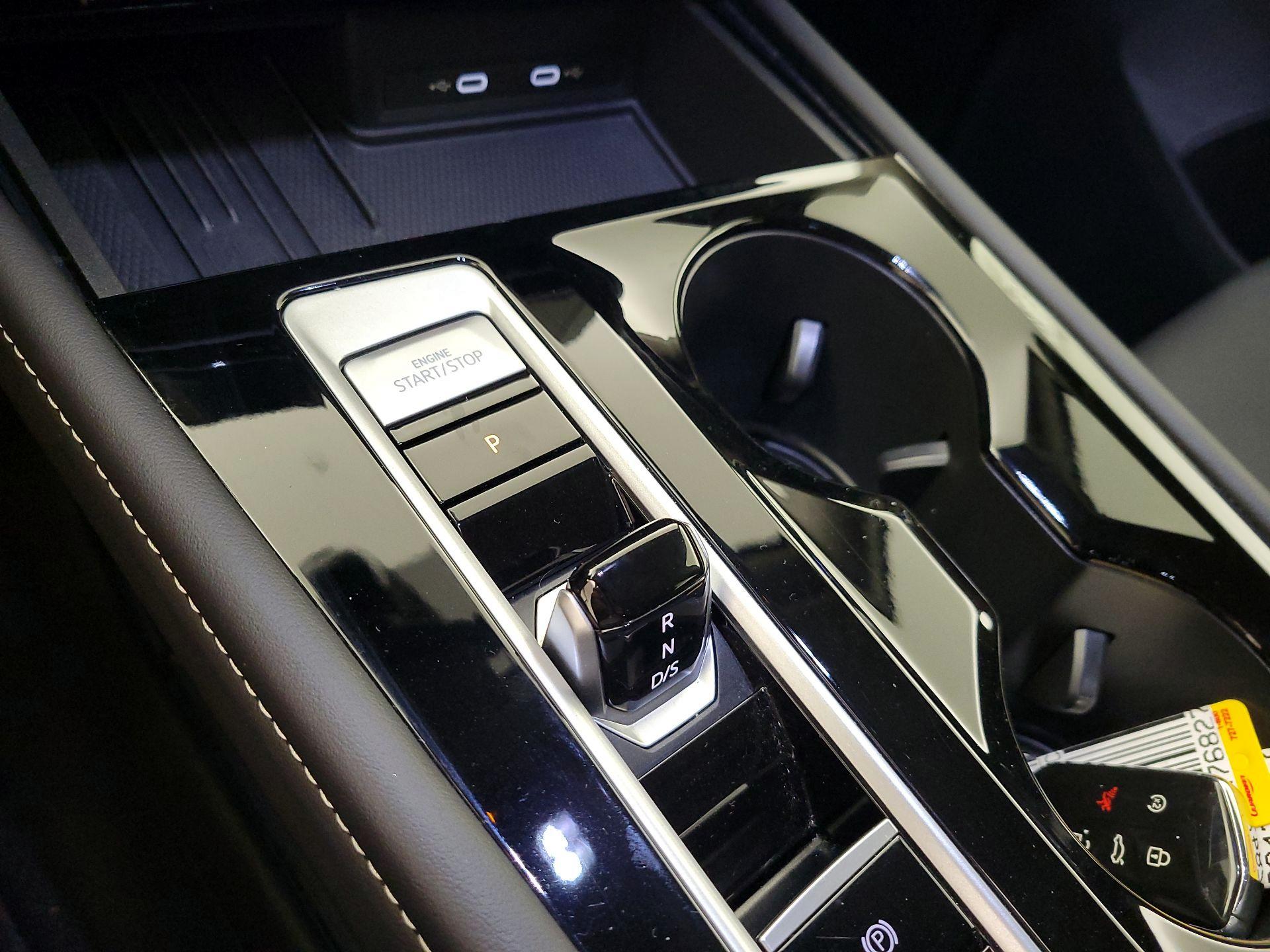 Thumbnail: 2025 Volkswagen Atlas - 17