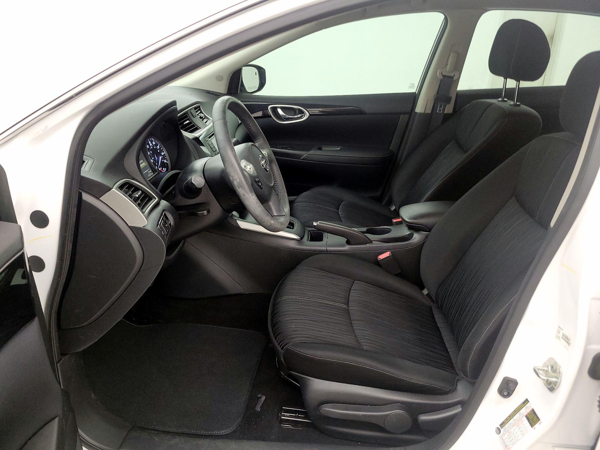 Thumbnail: 2017 Nissan Sentra - 11