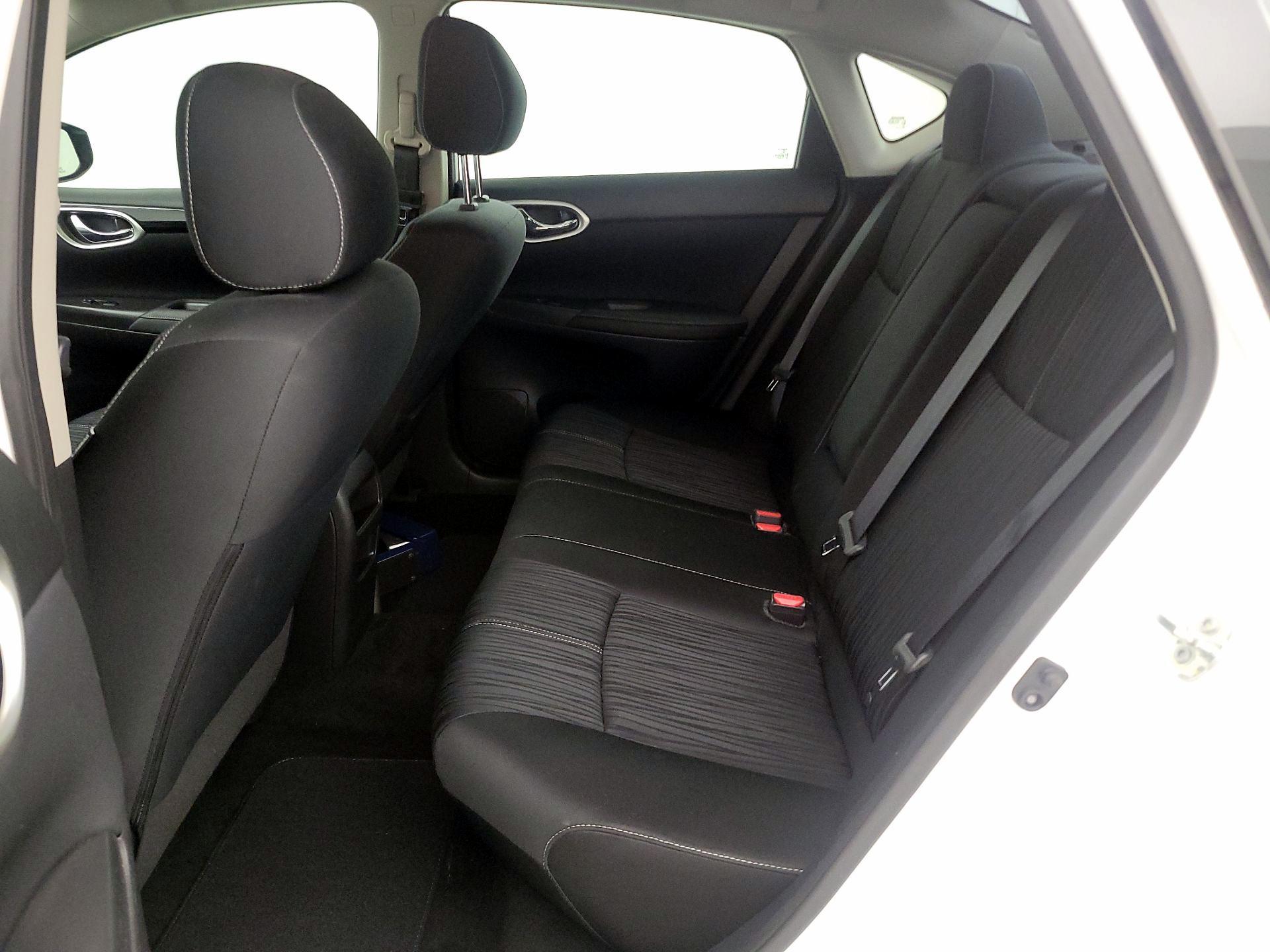 Thumbnail: 2017 Nissan Sentra - 19