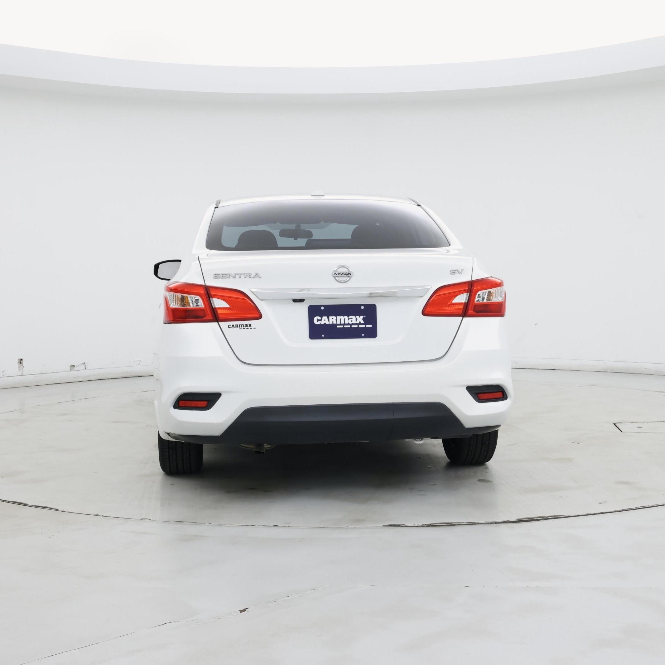 Thumbnail: 2017 Nissan Sentra - 6