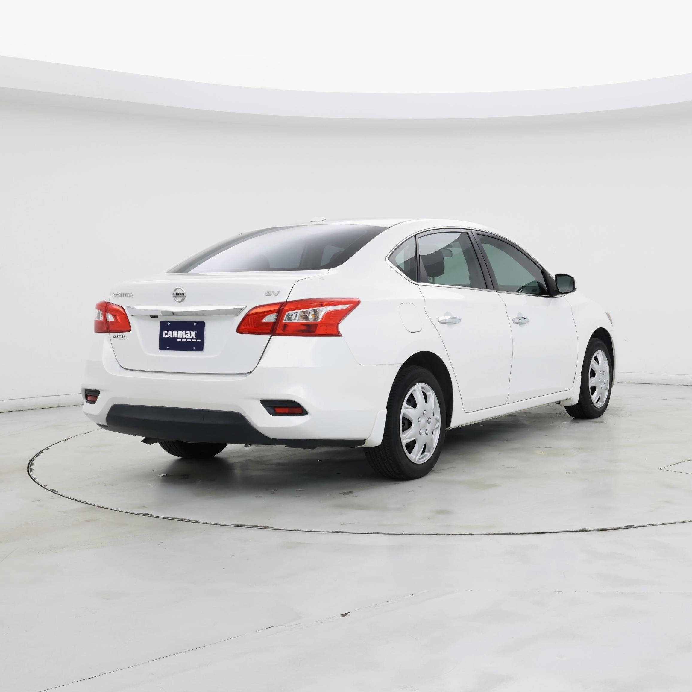 Thumbnail: 2017 Nissan Sentra - 8