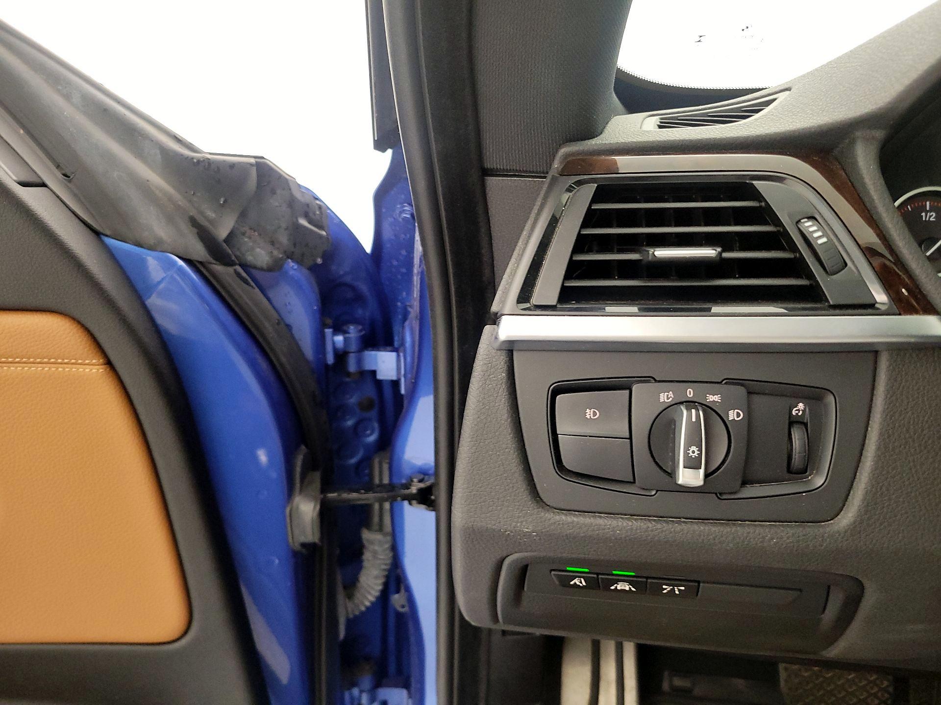 Thumbnail: 2016 BMW 3 Series - 13