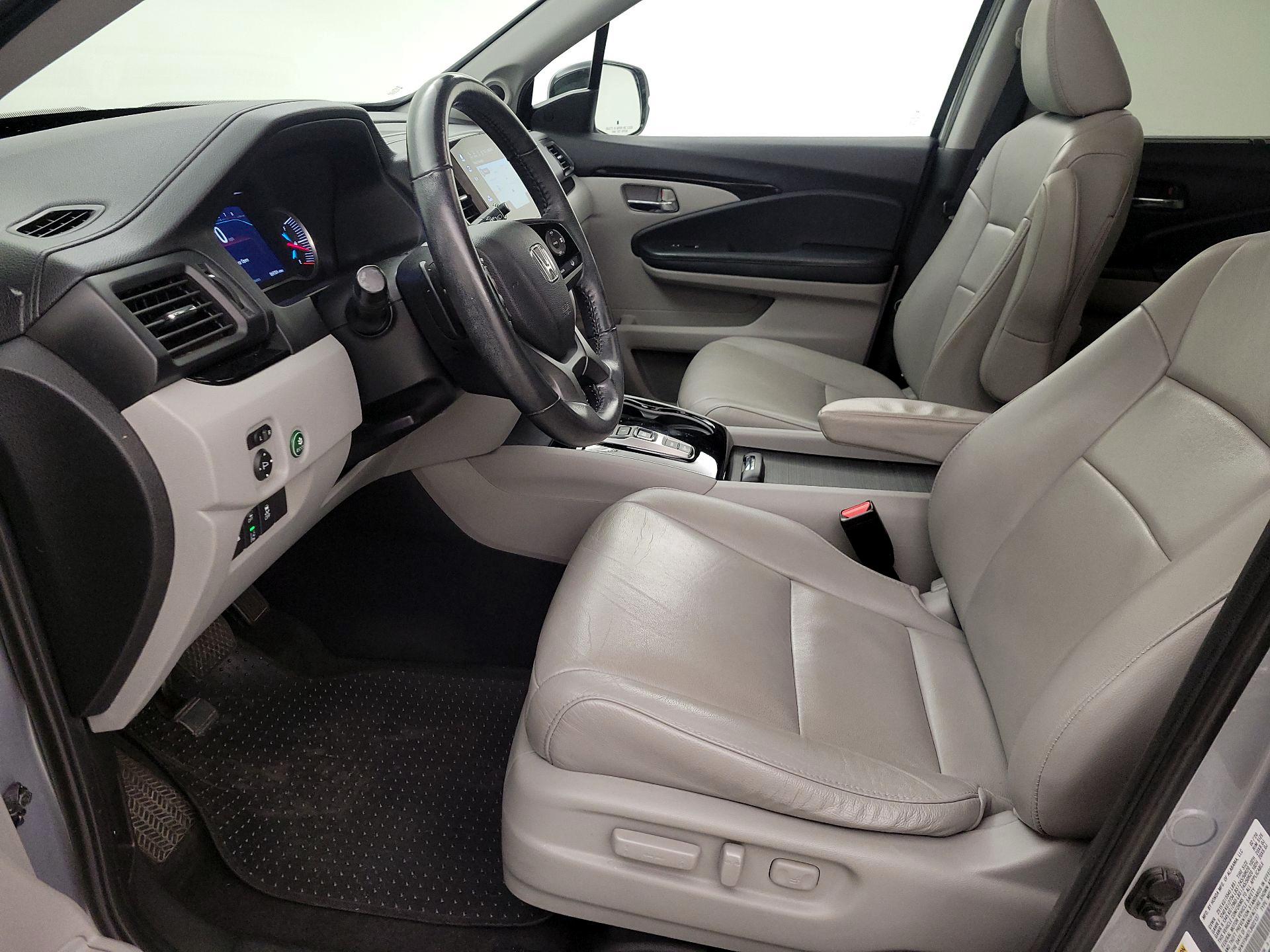 Thumbnail: 2020 Honda Pilot - 11