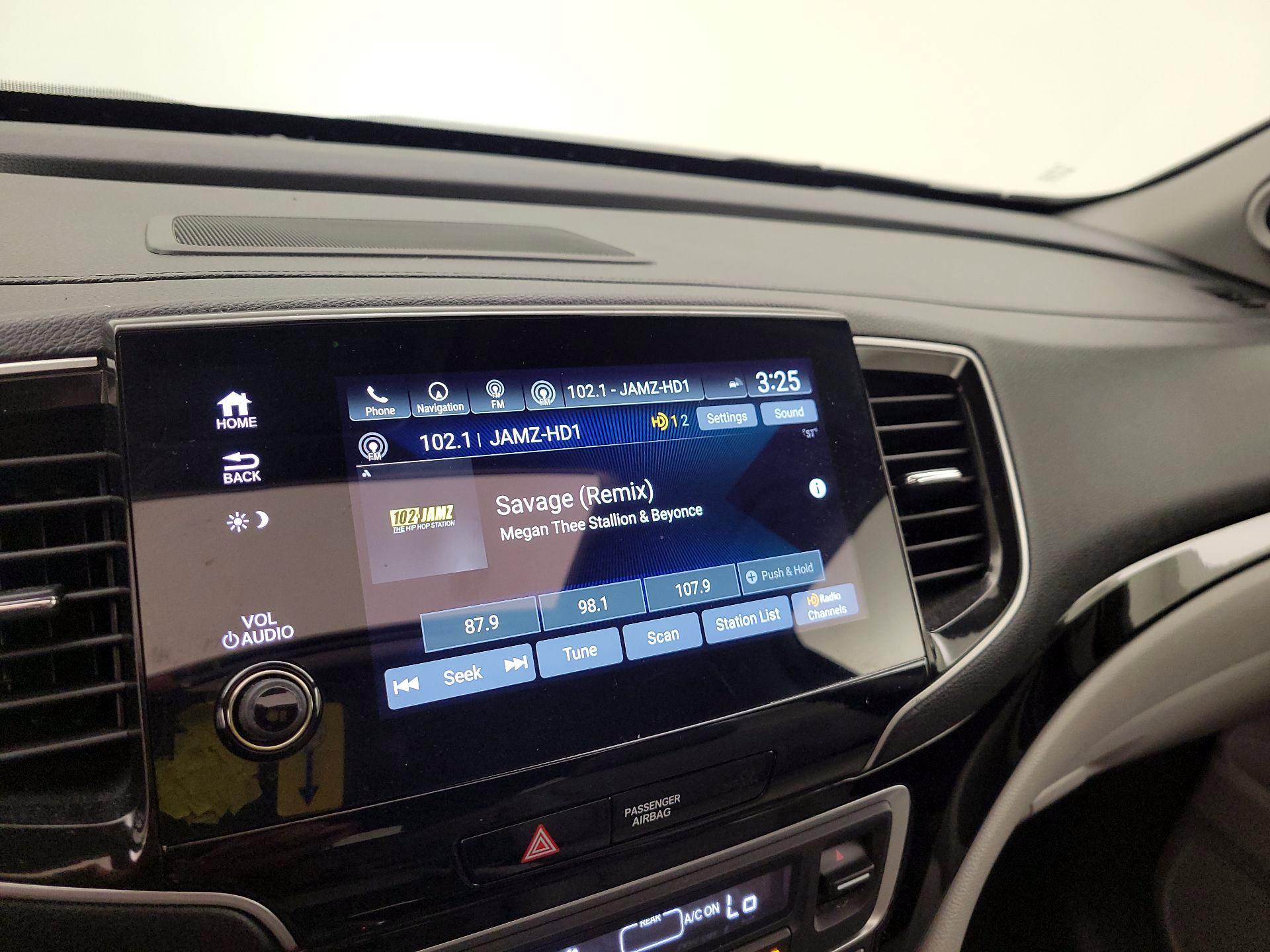 Thumbnail: 2020 Honda Pilot - 16