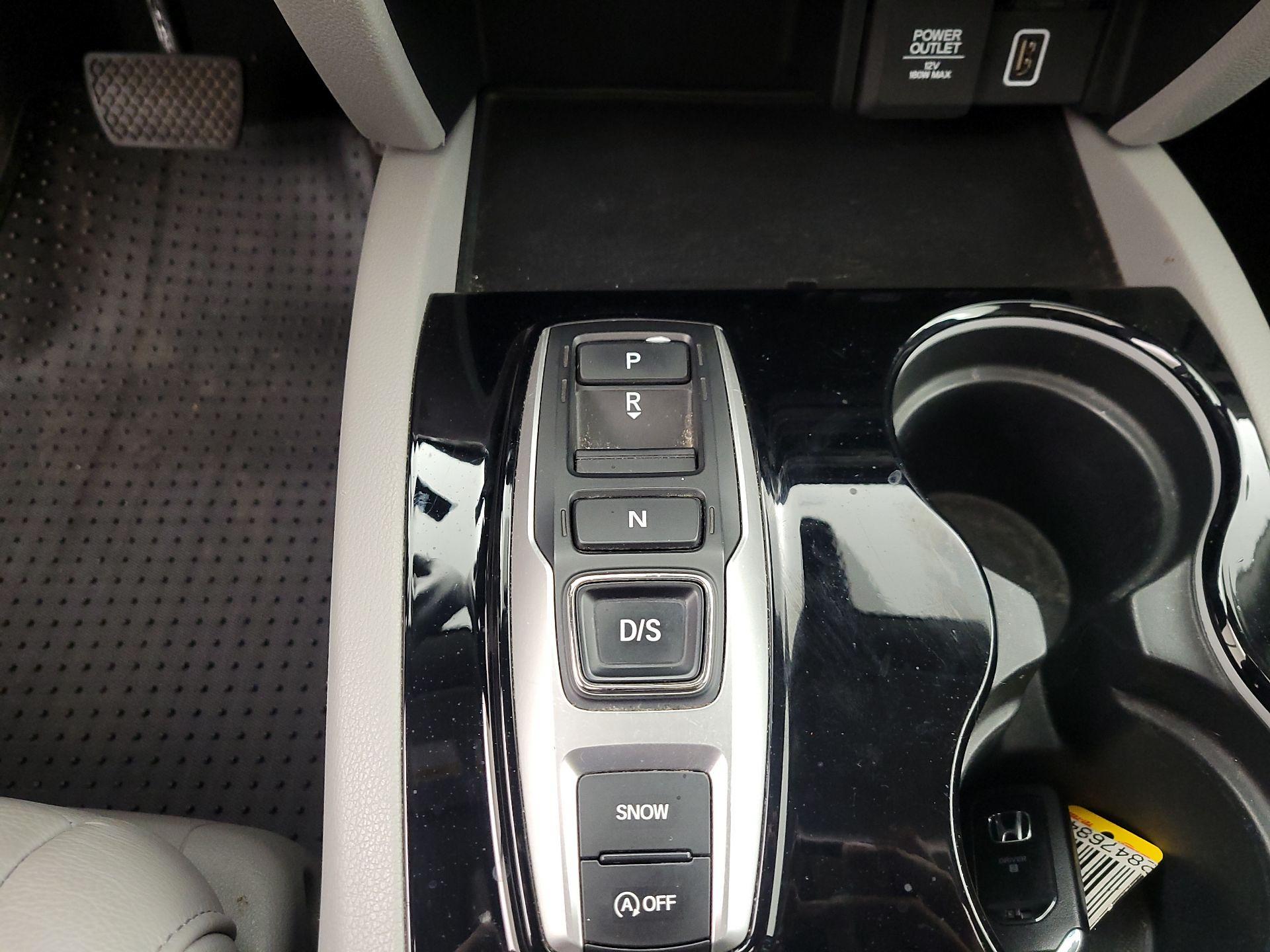 Thumbnail: 2020 Honda Pilot - 18