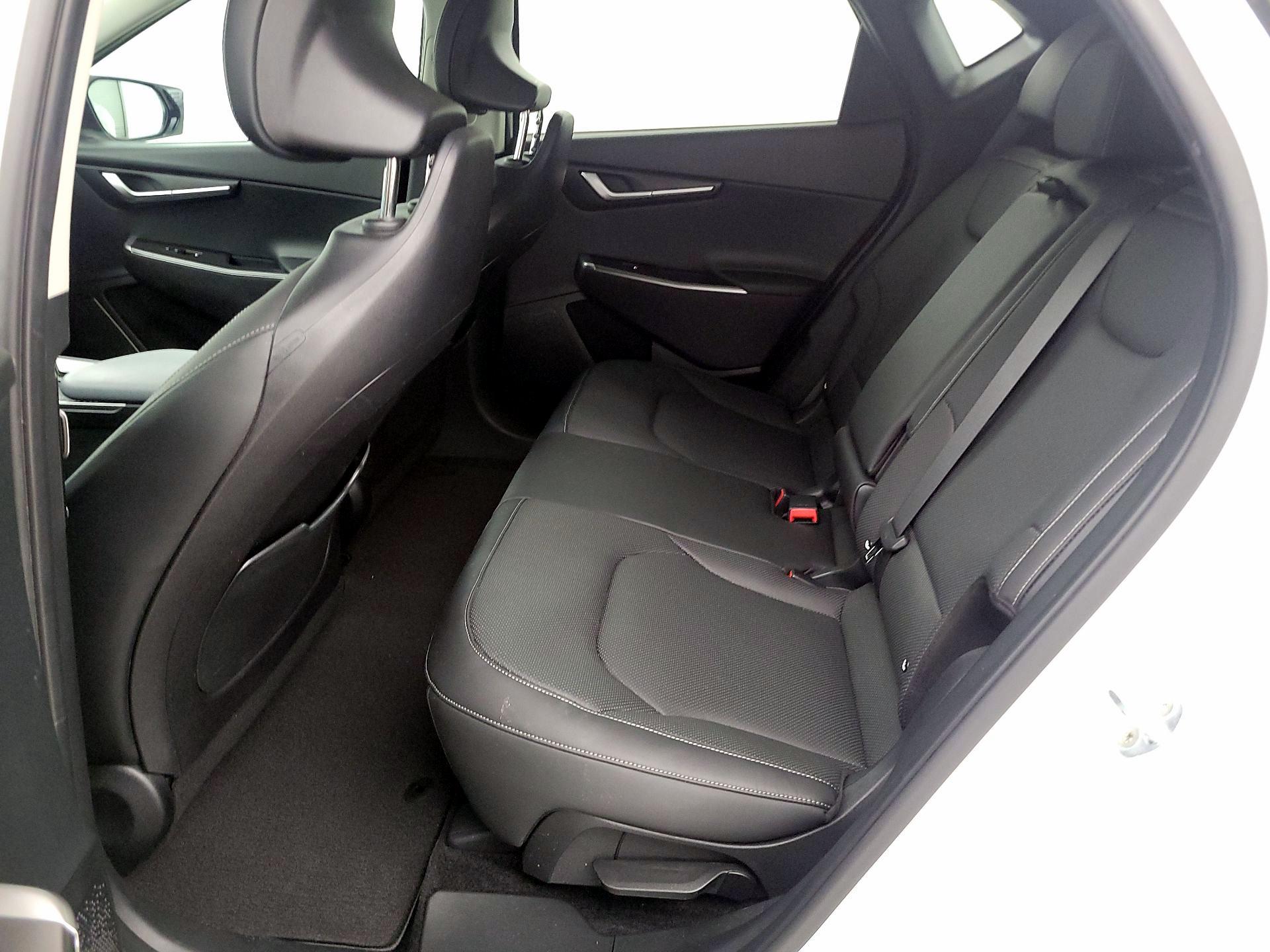 Thumbnail: 2022 Kia EV6 - 20