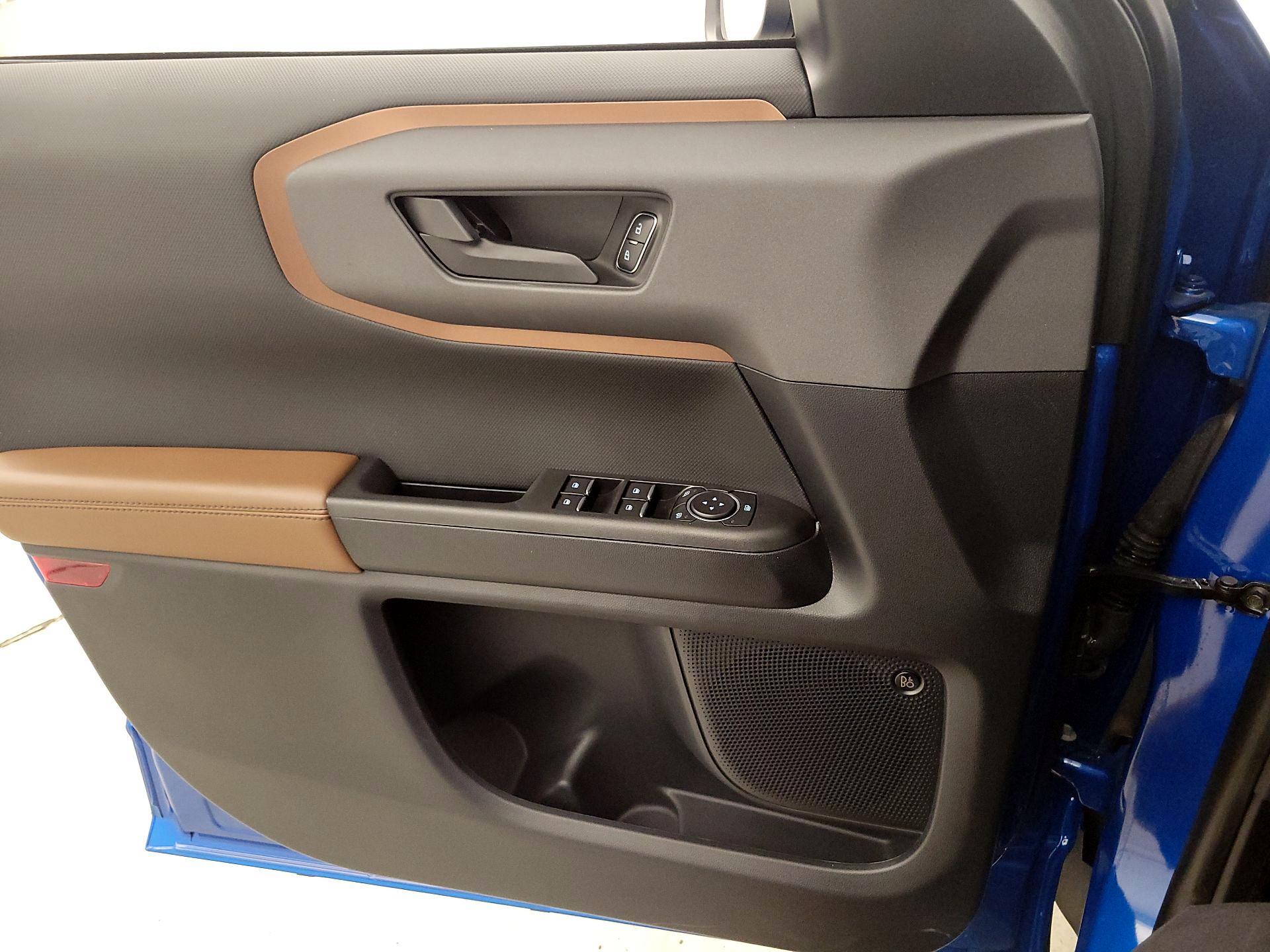 Thumbnail: 2022 Ford Bronco Sport - 12