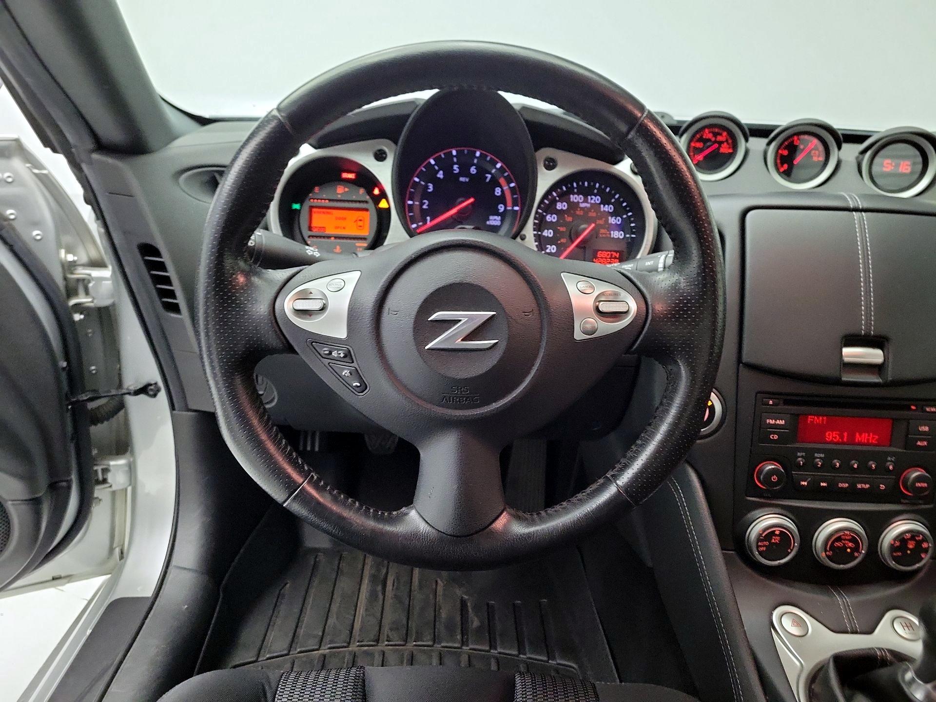 Thumbnail: 2019 Nissan Z - 10