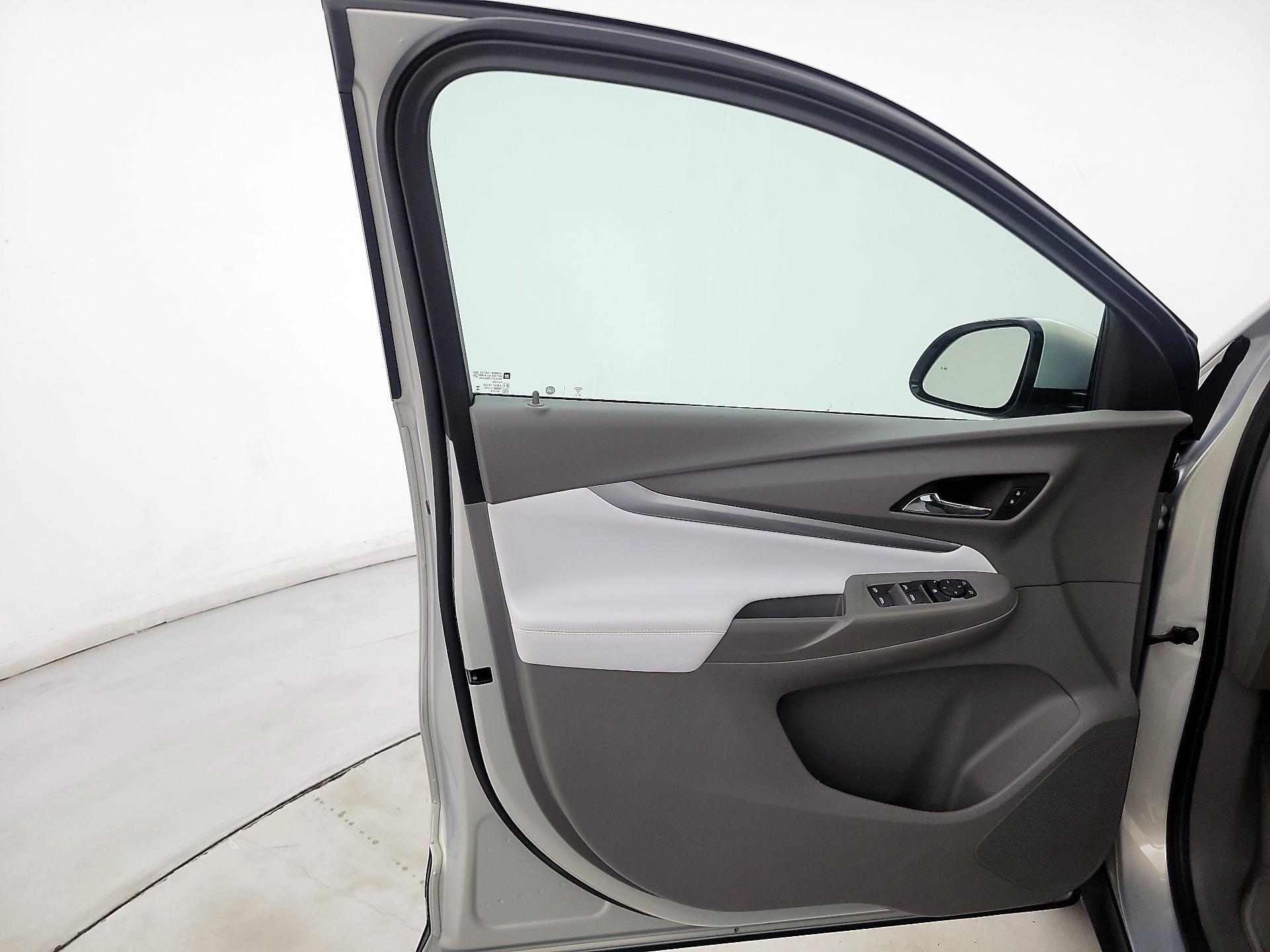 Thumbnail: 2023 Chevrolet Bolt EUV - 12