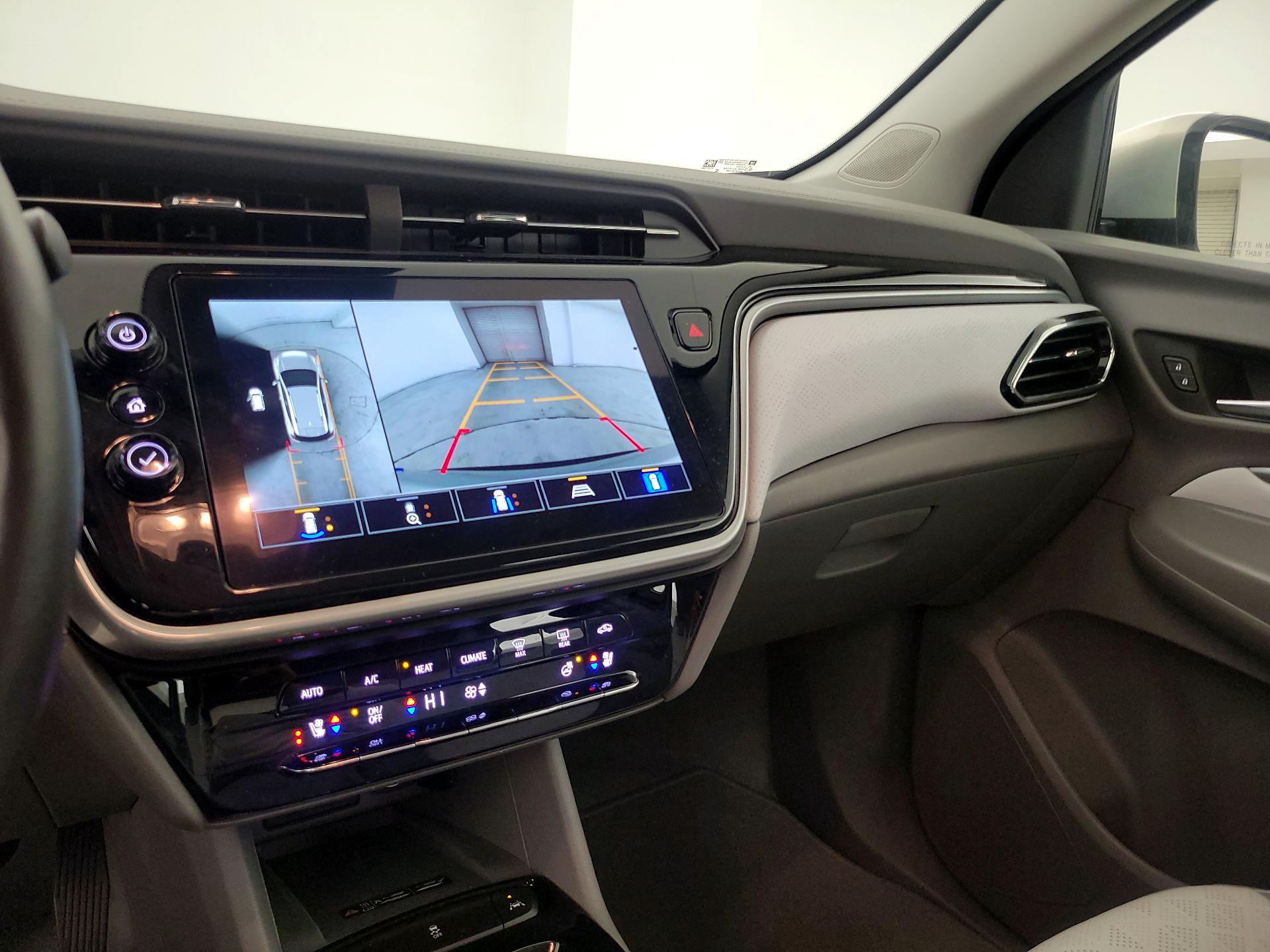 Thumbnail: 2023 Chevrolet Bolt EUV - 14