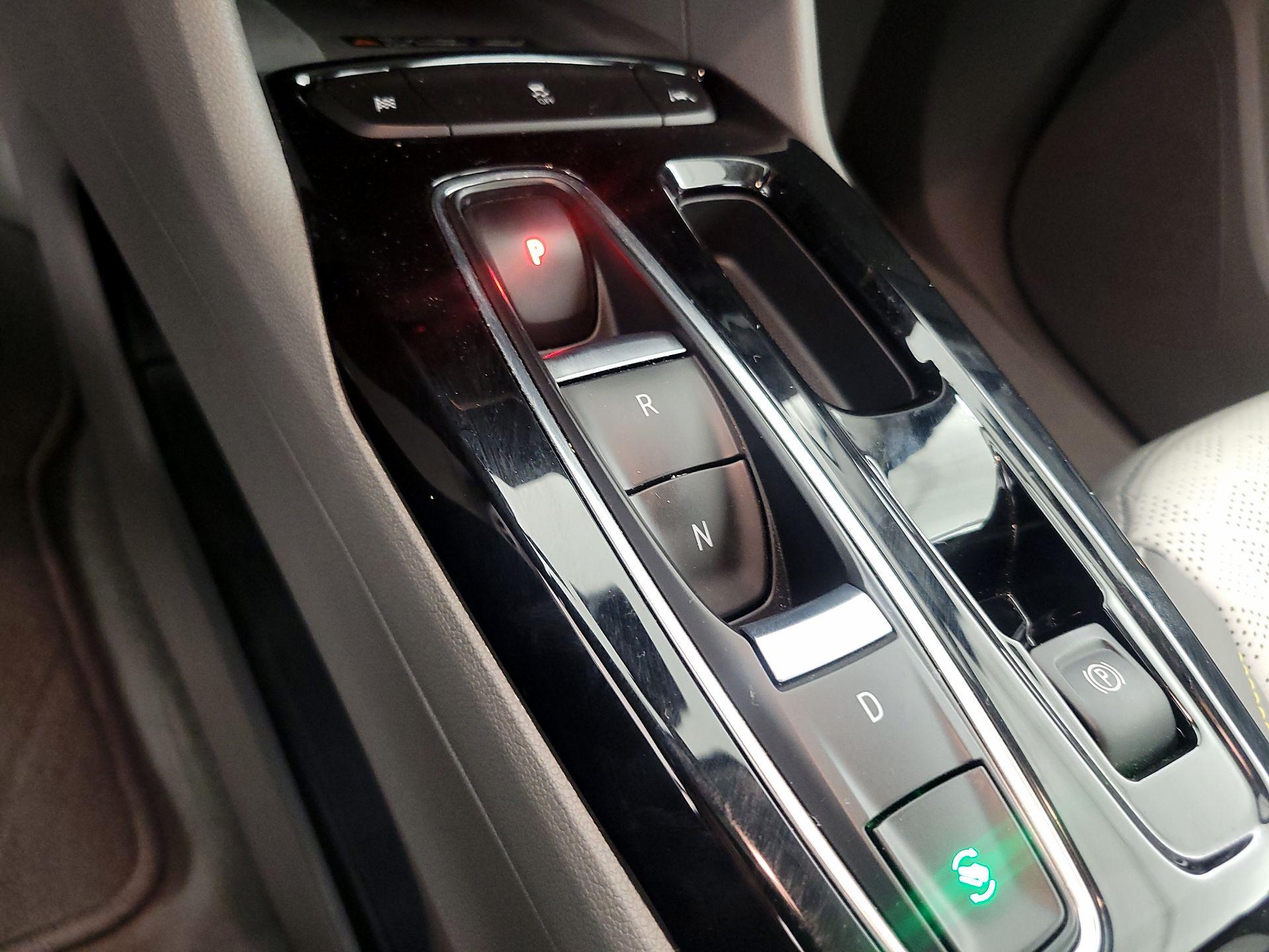 Thumbnail: 2023 Chevrolet Bolt EUV - 17