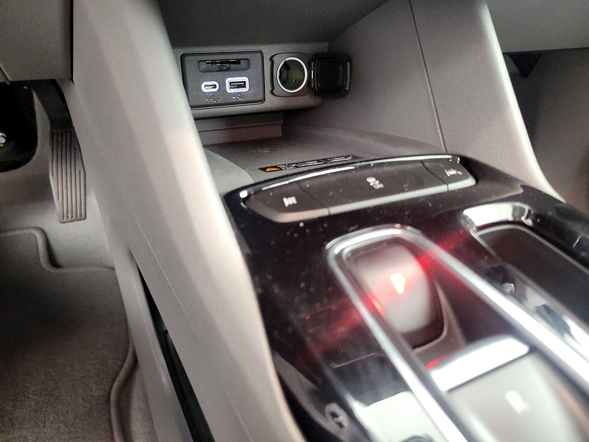 Thumbnail: 2023 Chevrolet Bolt EUV - 18