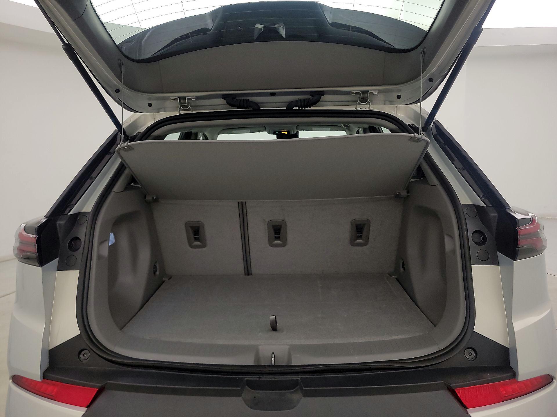 Thumbnail: 2023 Chevrolet Bolt EUV - 20