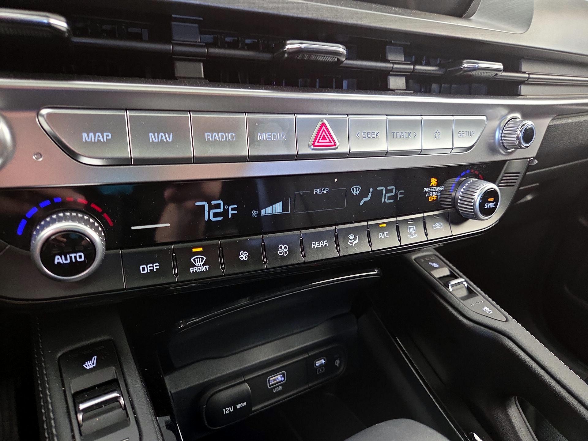 Thumbnail: 2025 Kia Telluride - 16