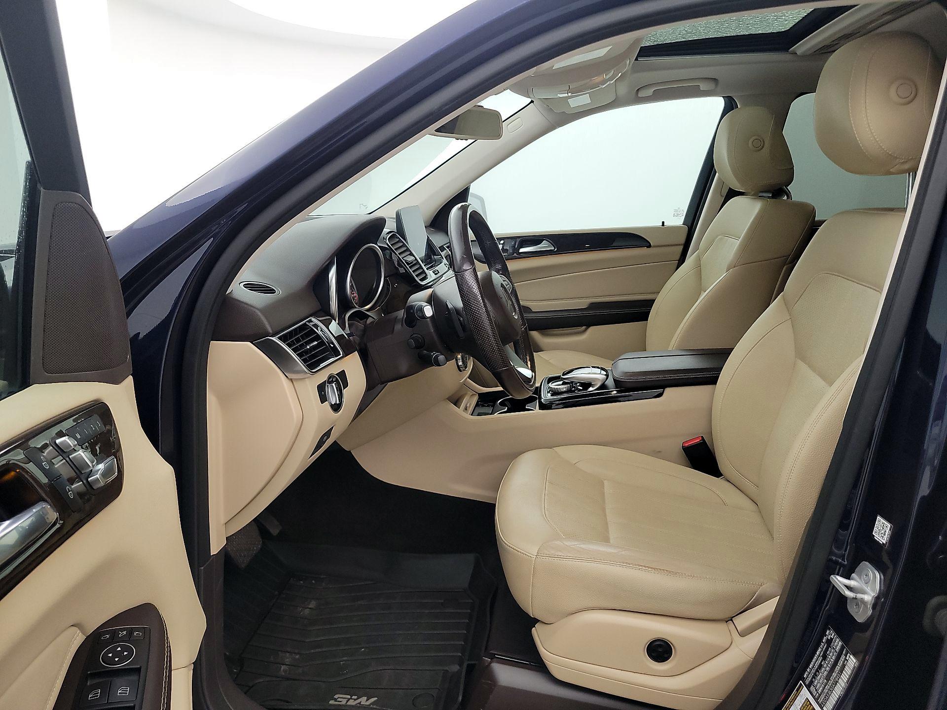 Thumbnail: 2016 Mercedes-Benz GLE - 11