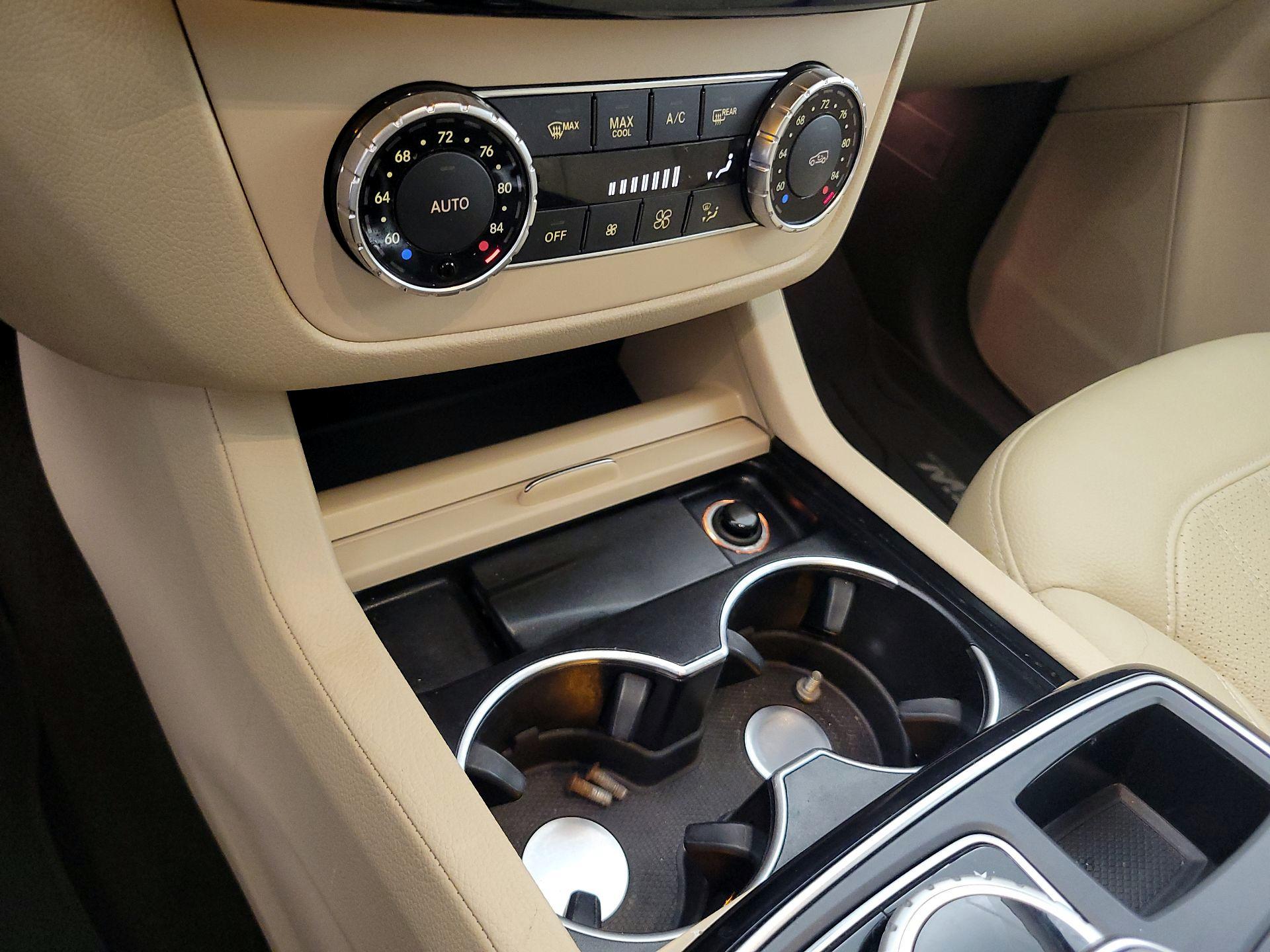 Thumbnail: 2016 Mercedes-Benz GLE - 17