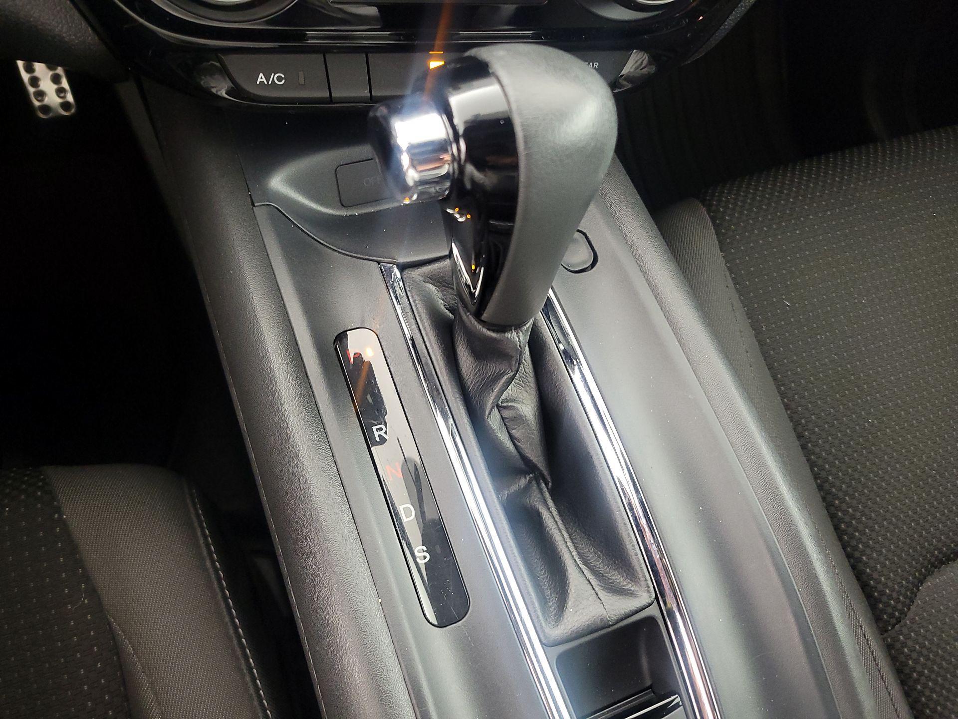 Thumbnail: 2022 Honda HR-V - 17