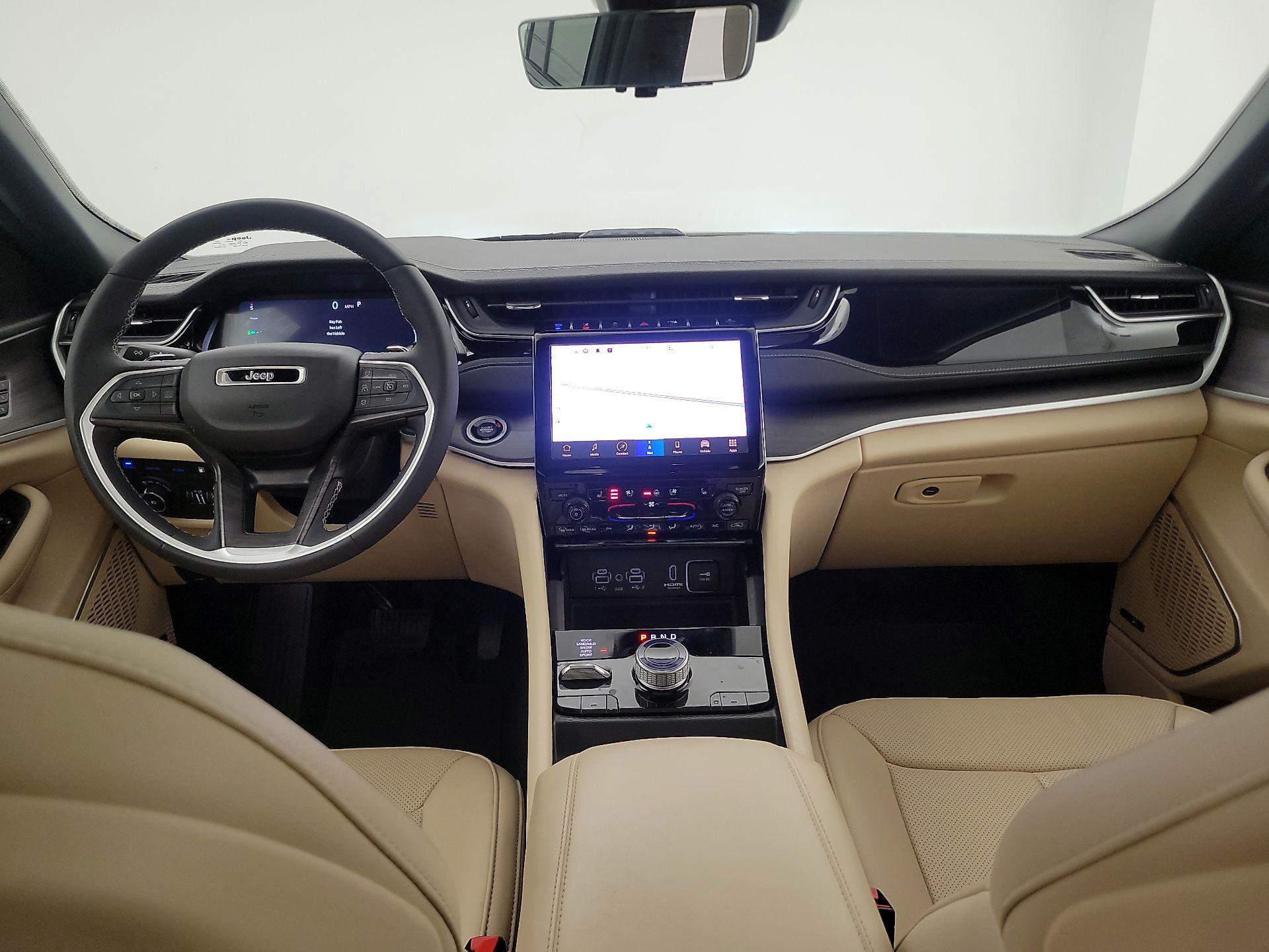 Thumbnail: 2024 Jeep Grand Cherokee - 9