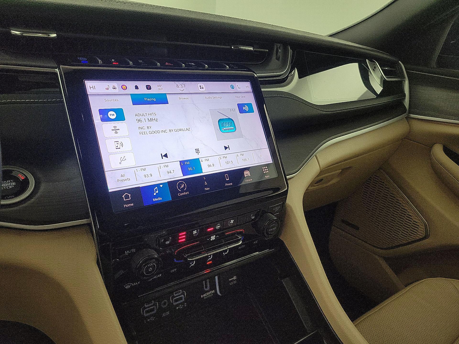 Thumbnail: 2024 Jeep Grand Cherokee - 16