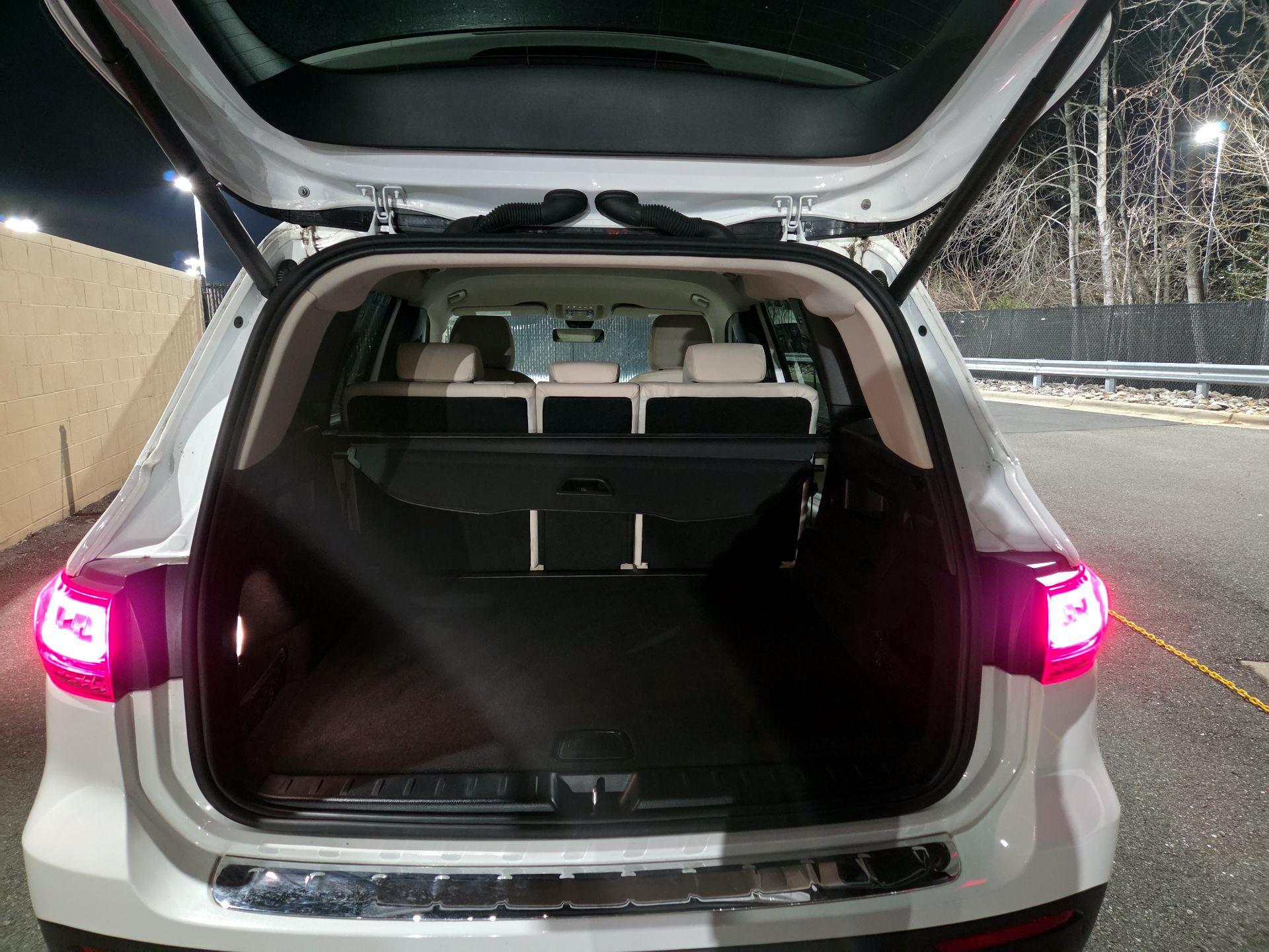 Thumbnail: 2022 Mercedes-Benz GLB - 18