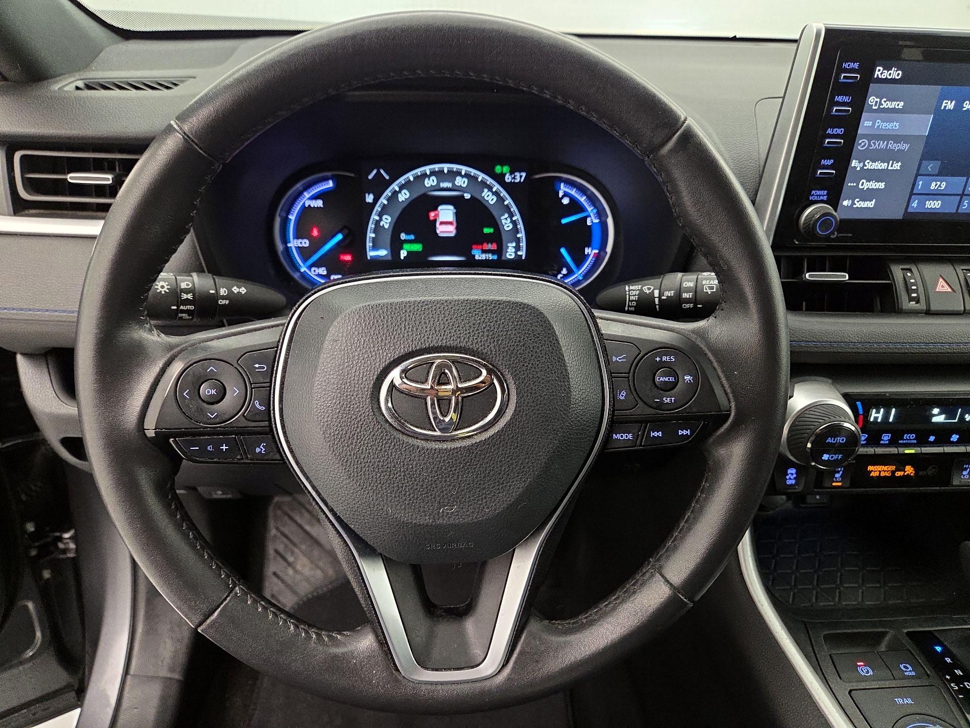 Thumbnail: 2020 Toyota RAV4 - 10