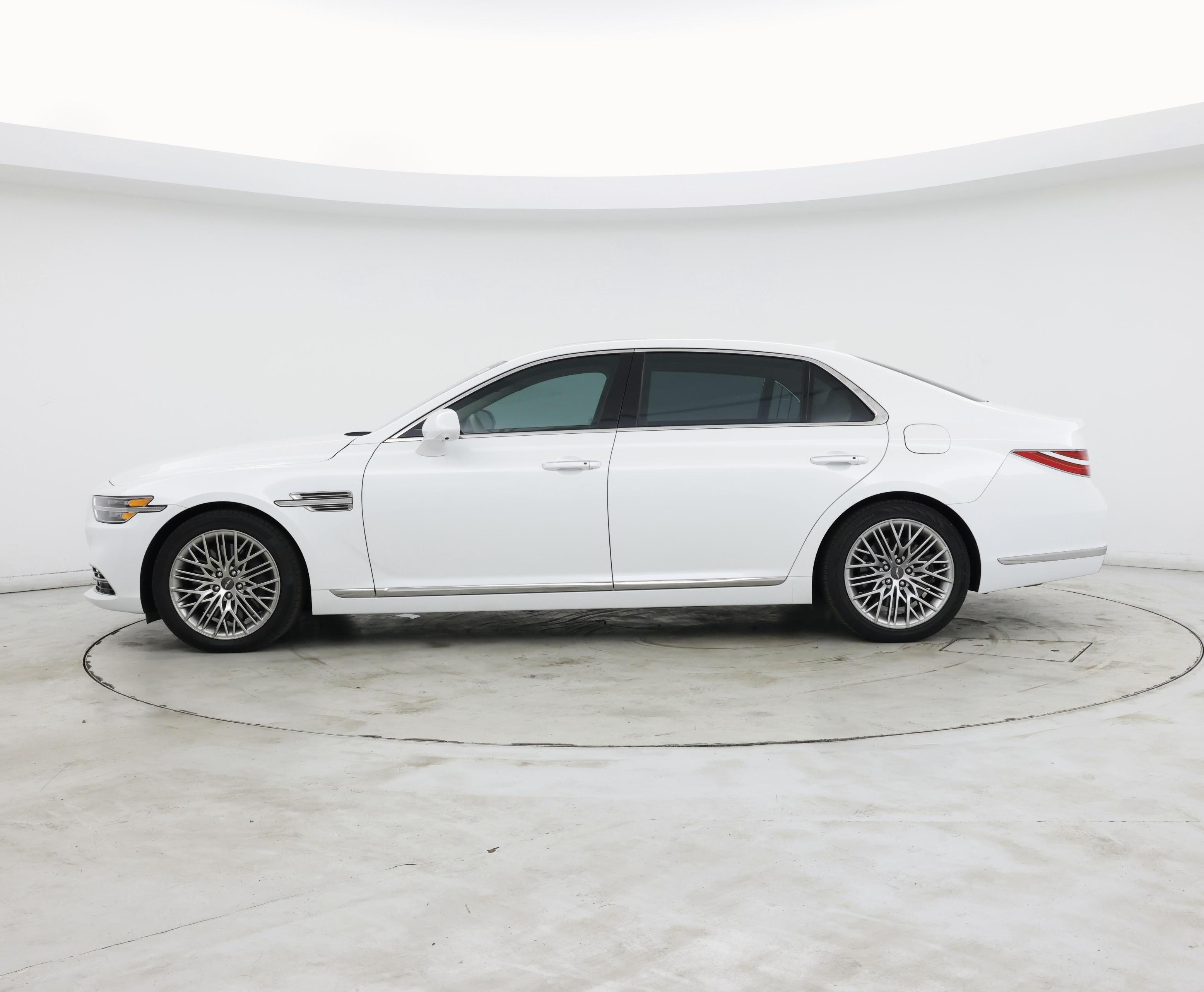 Thumbnail: 2021 Genesis G90 - 3