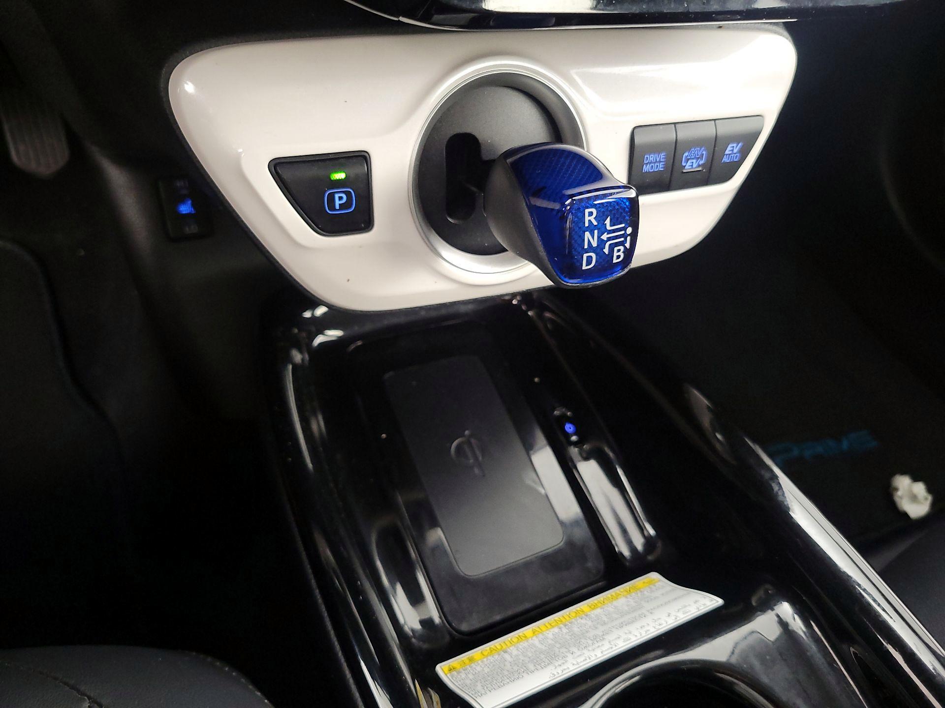 Thumbnail: 2017 Toyota Prius Prime - 18