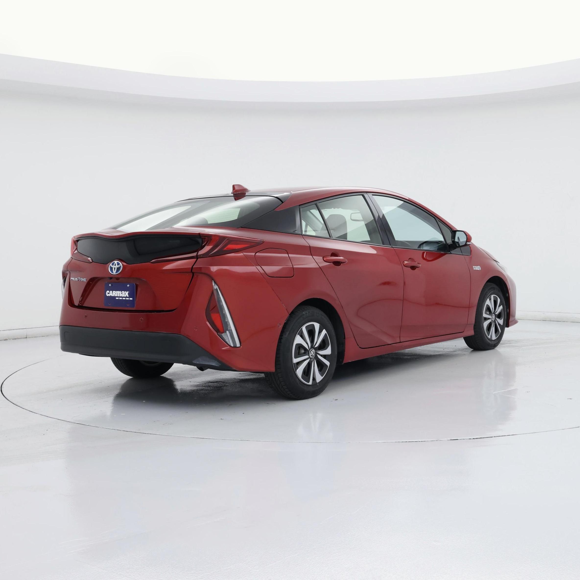 Thumbnail: 2017 Toyota Prius Prime - 8