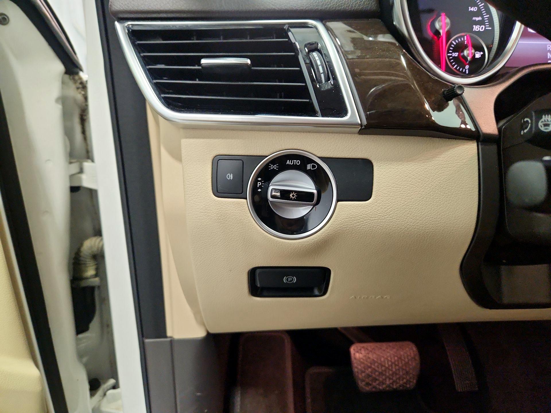 Thumbnail: 2017 Mercedes-Benz GLE - 13