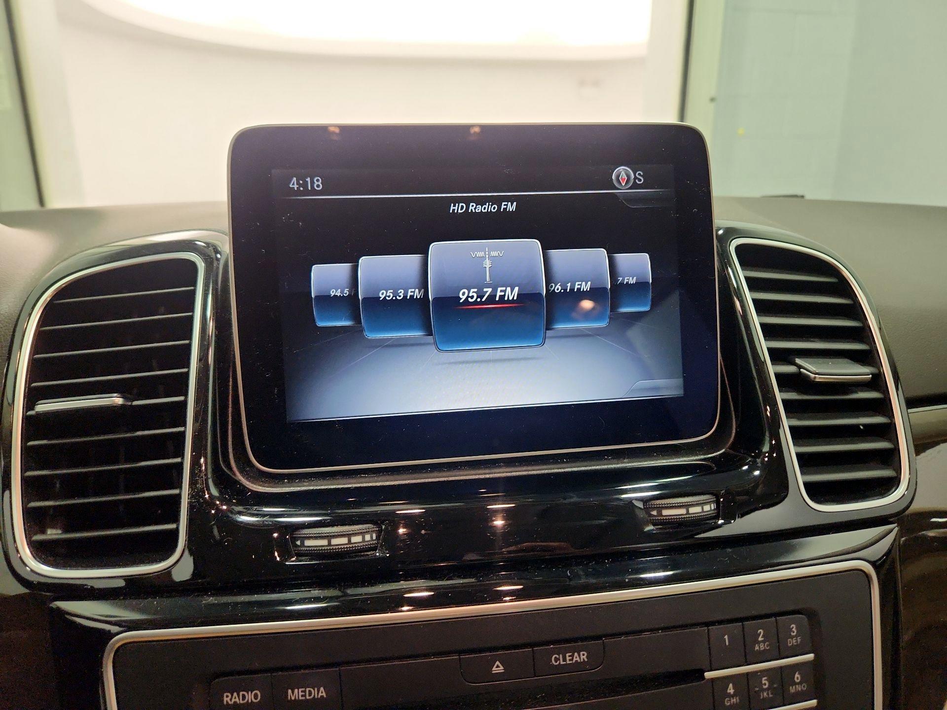 Thumbnail: 2017 Mercedes-Benz GLE - 16