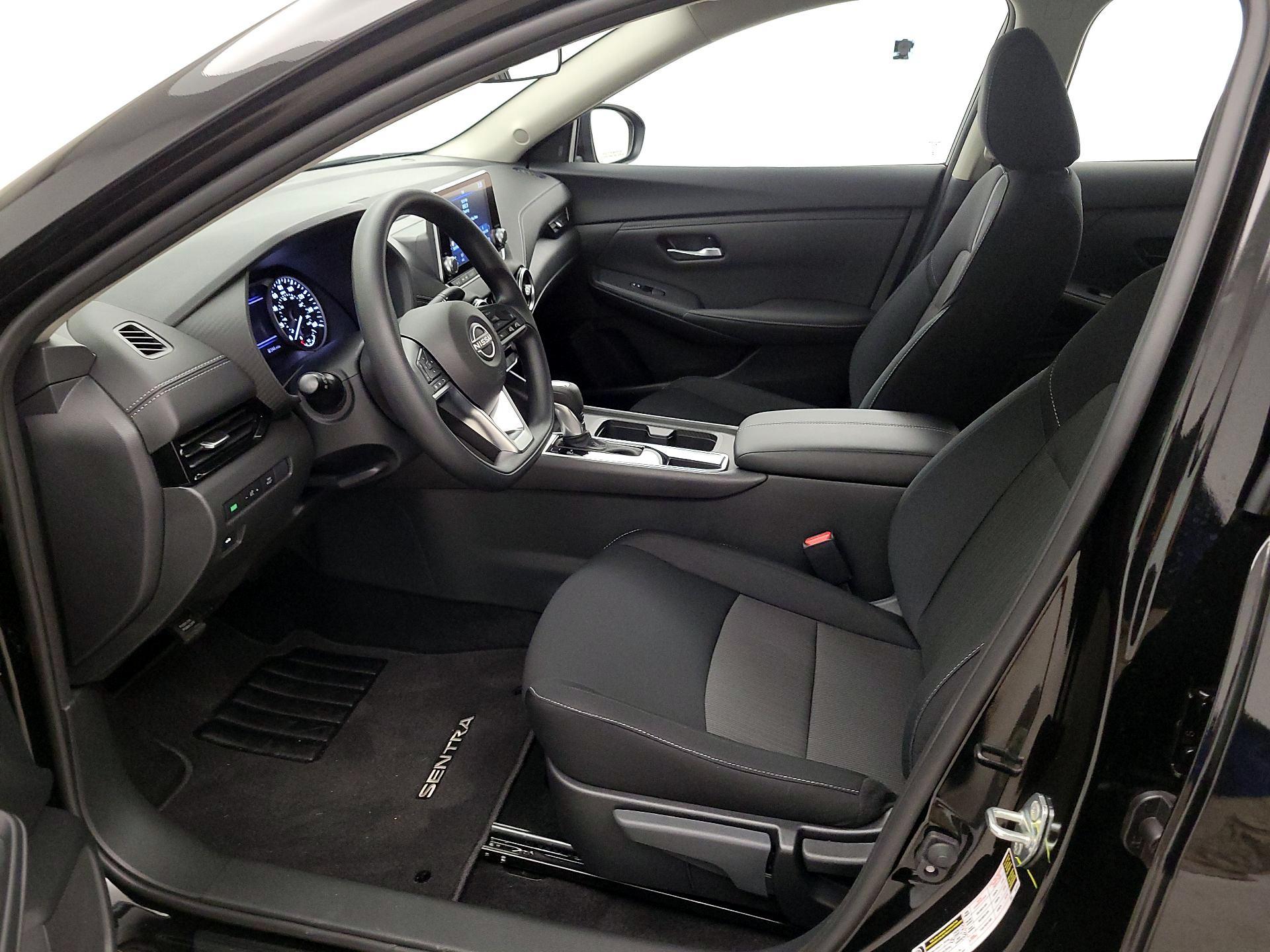 Thumbnail: 2025 Nissan Sentra - 11