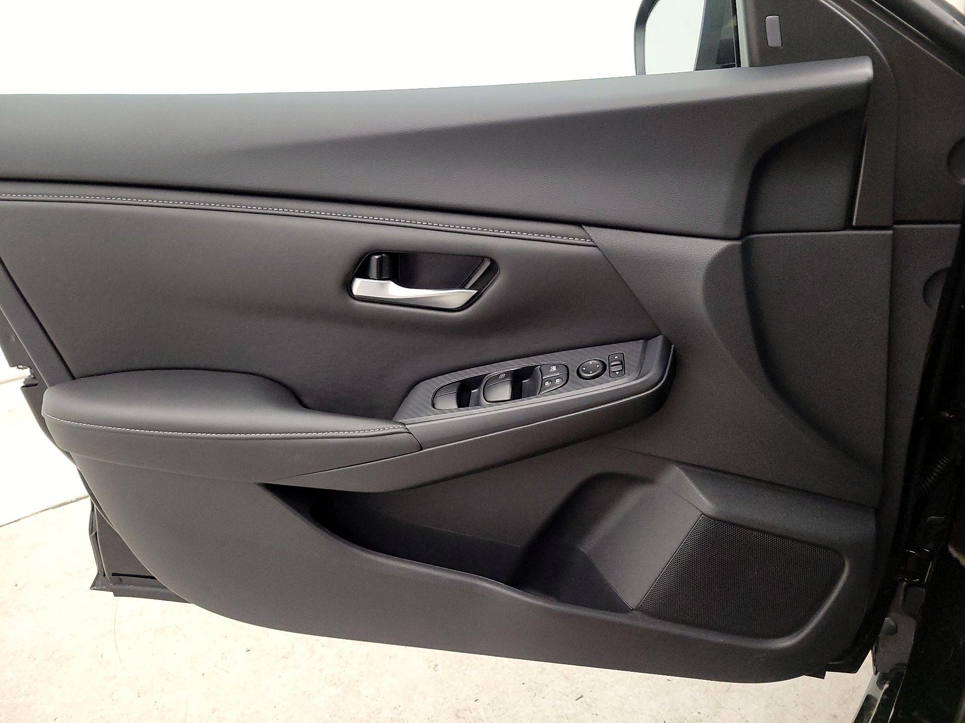 Thumbnail: 2025 Nissan Sentra - 12