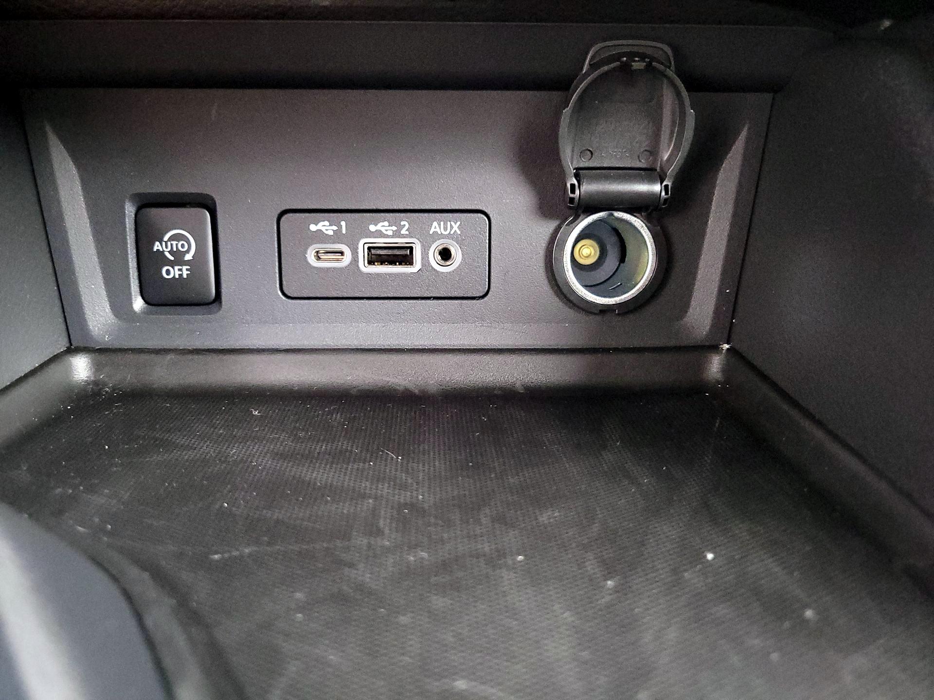 Thumbnail: 2025 Nissan Sentra - 18