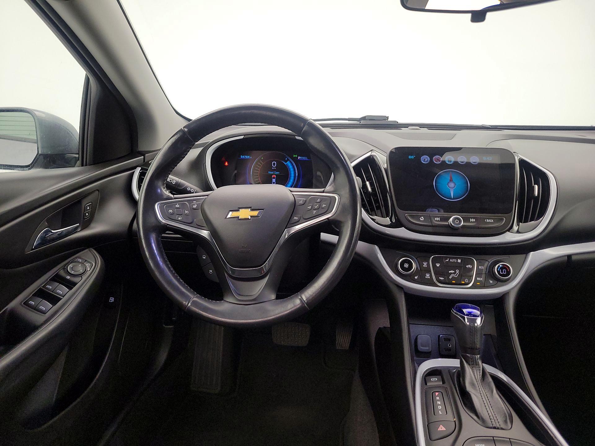 Thumbnail: 2018 Chevrolet Volt - 10