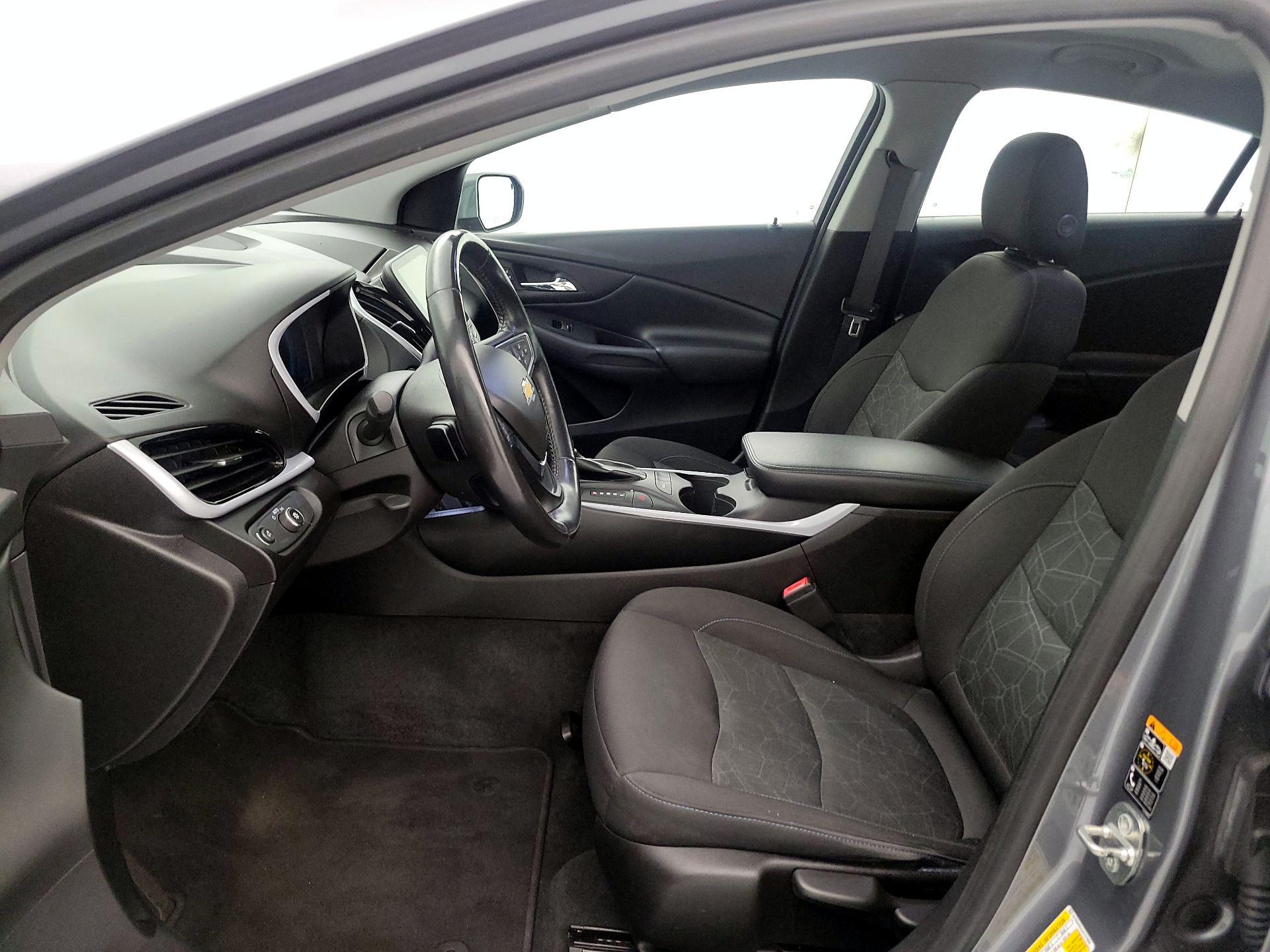 Thumbnail: 2018 Chevrolet Volt - 11