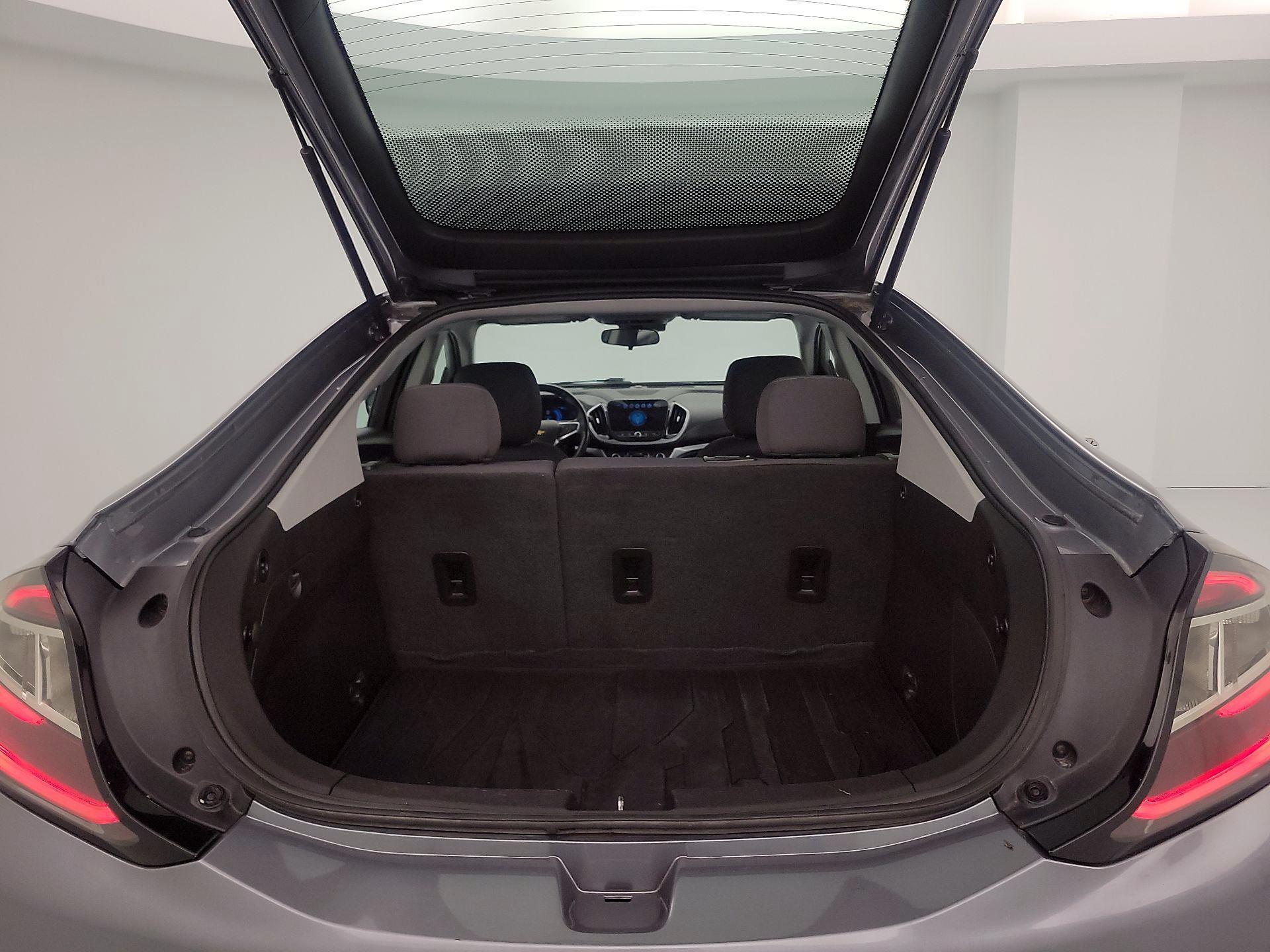 Thumbnail: 2018 Chevrolet Volt - 20