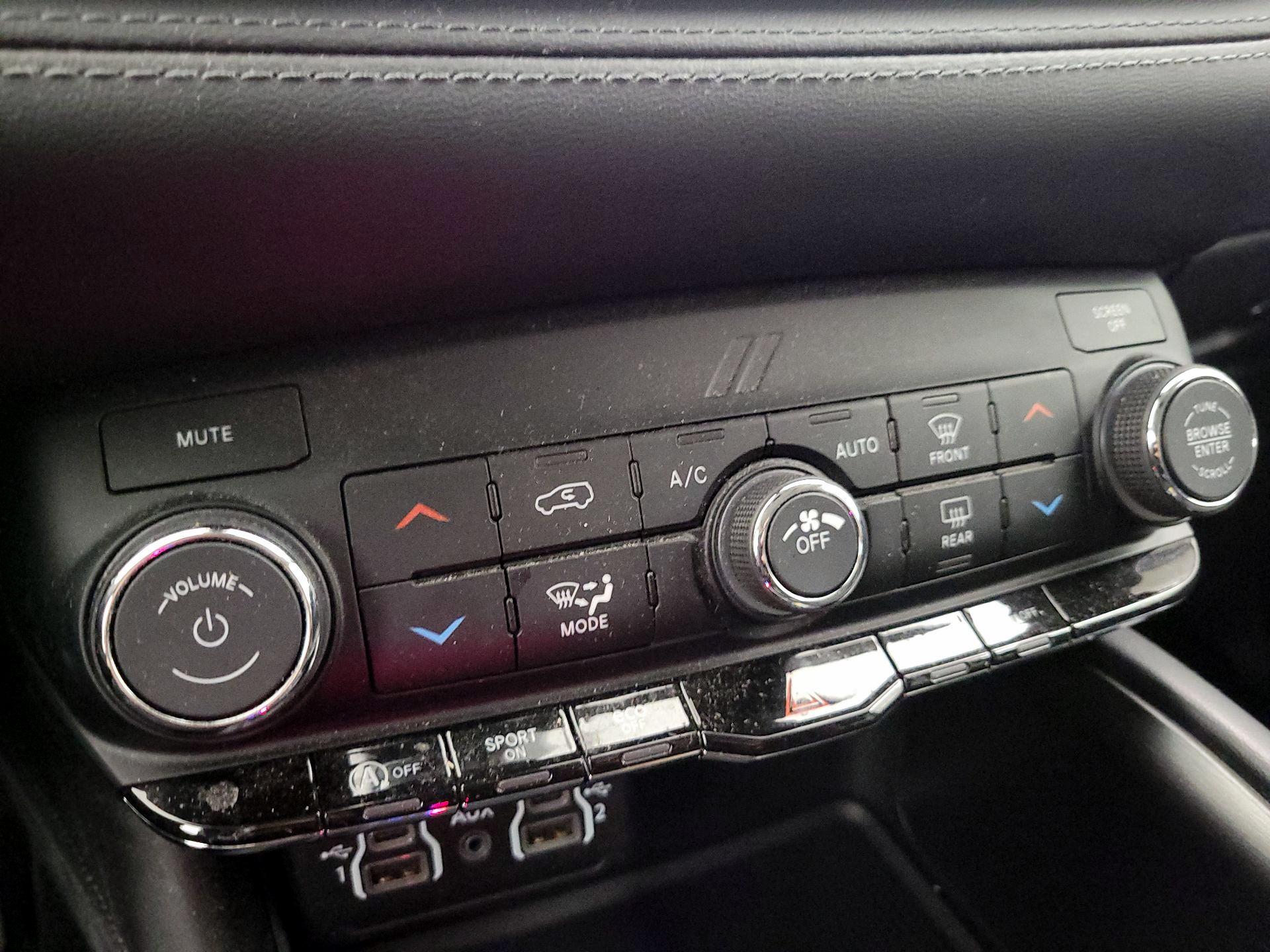 Thumbnail: 2022 Dodge Durango - 16