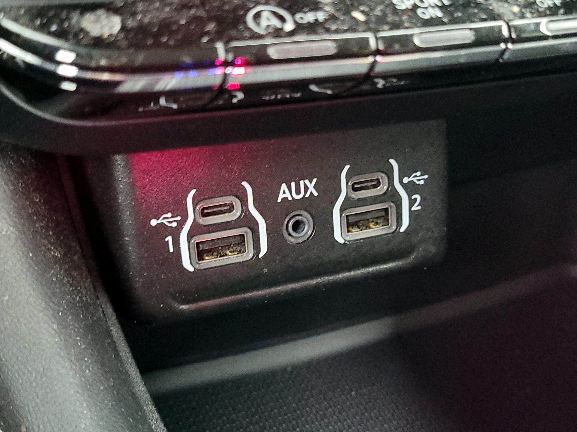 Thumbnail: 2022 Dodge Durango - 18