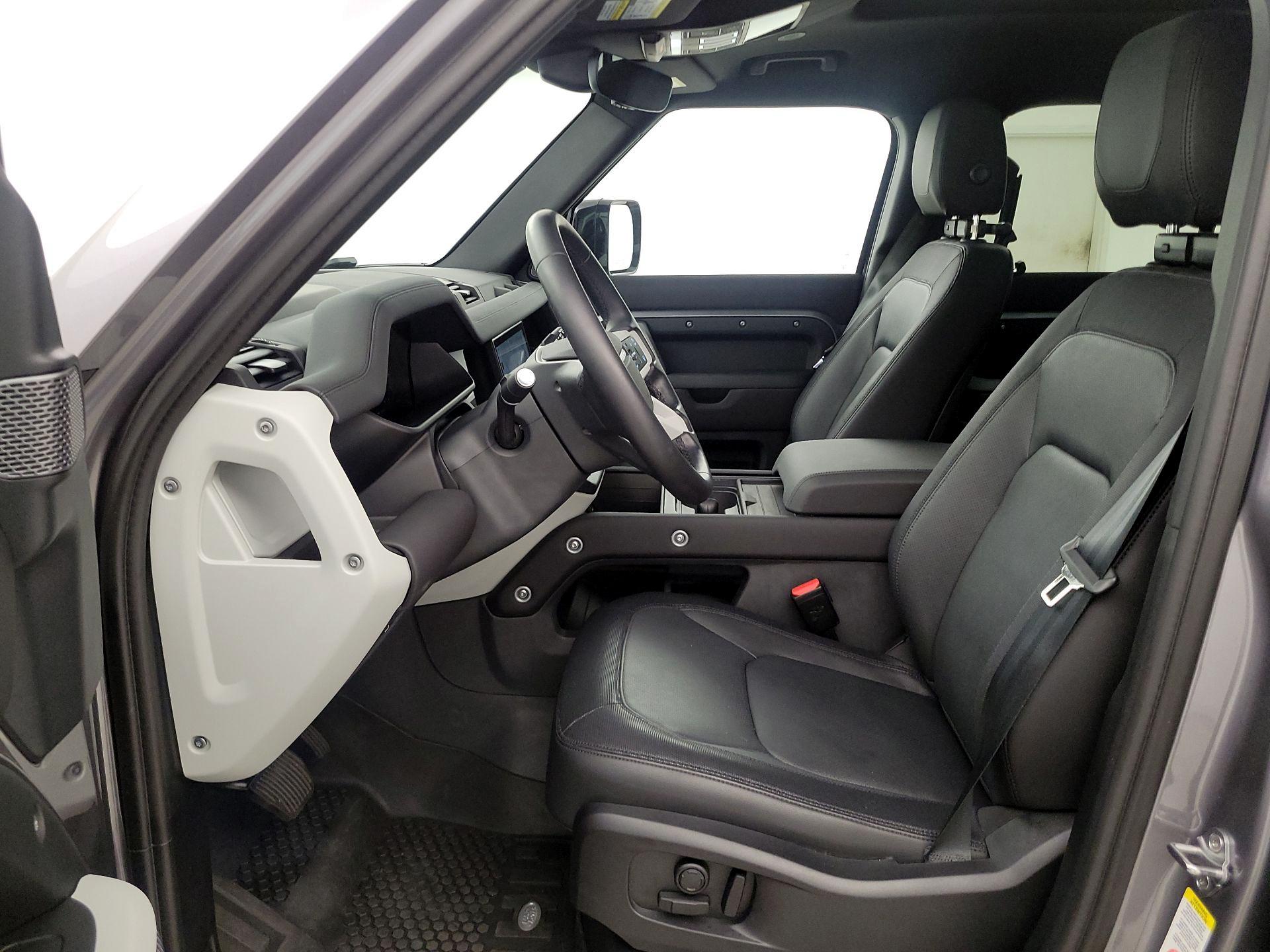 Thumbnail: 2024 Land Rover Defender - 11