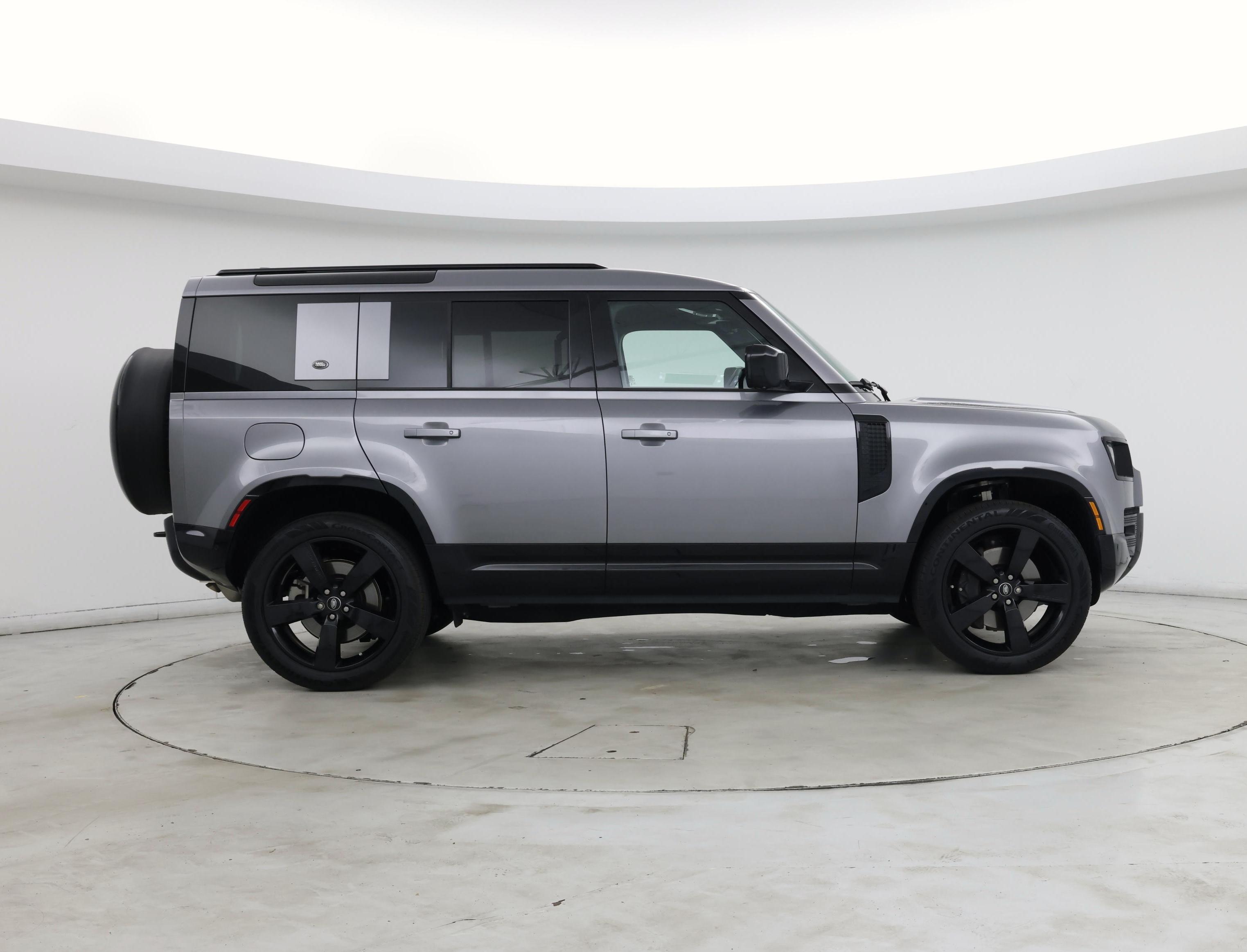 Thumbnail: 2024 Land Rover Defender - 7