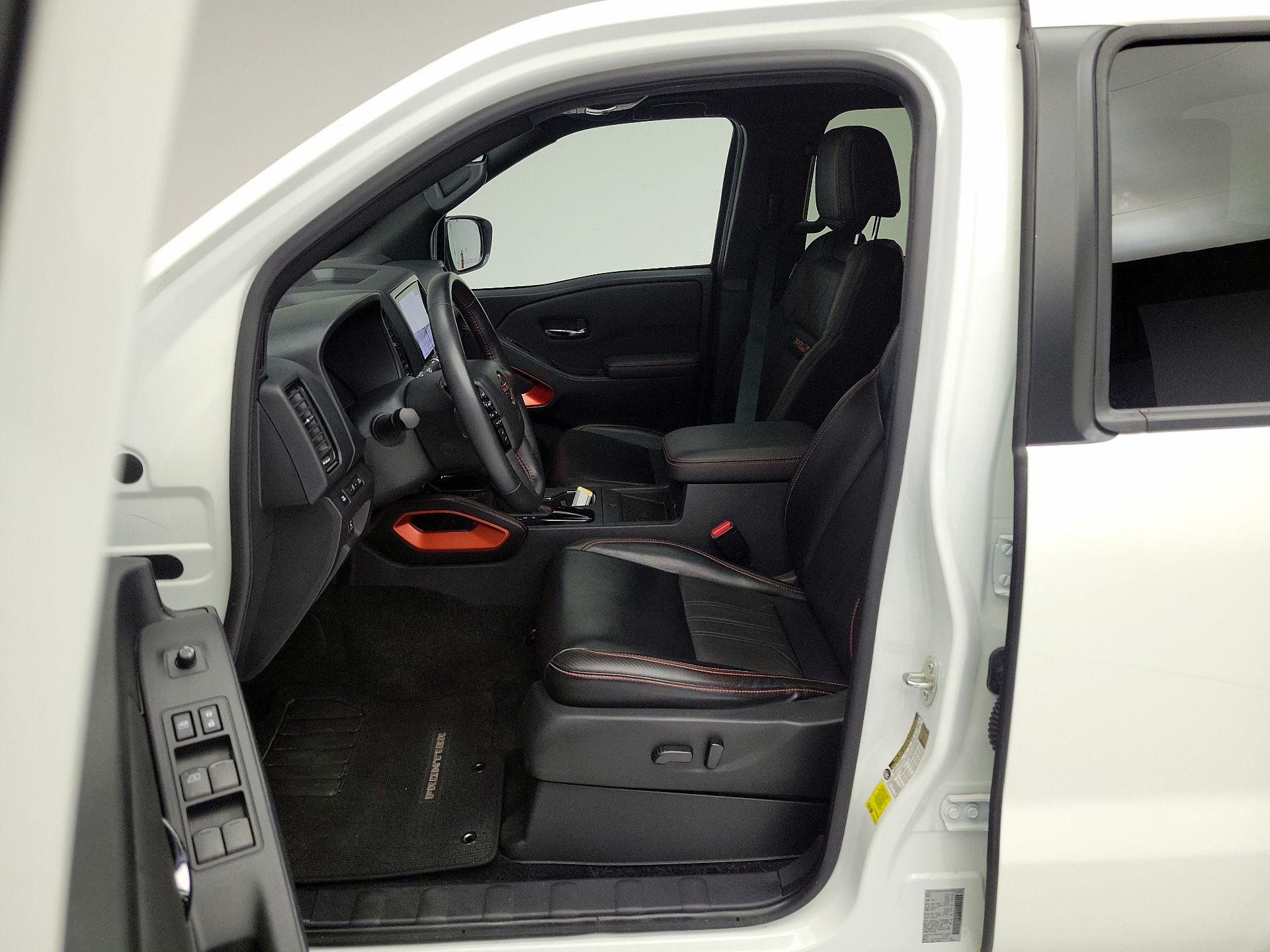 Thumbnail: 2024 Nissan Frontier - 11