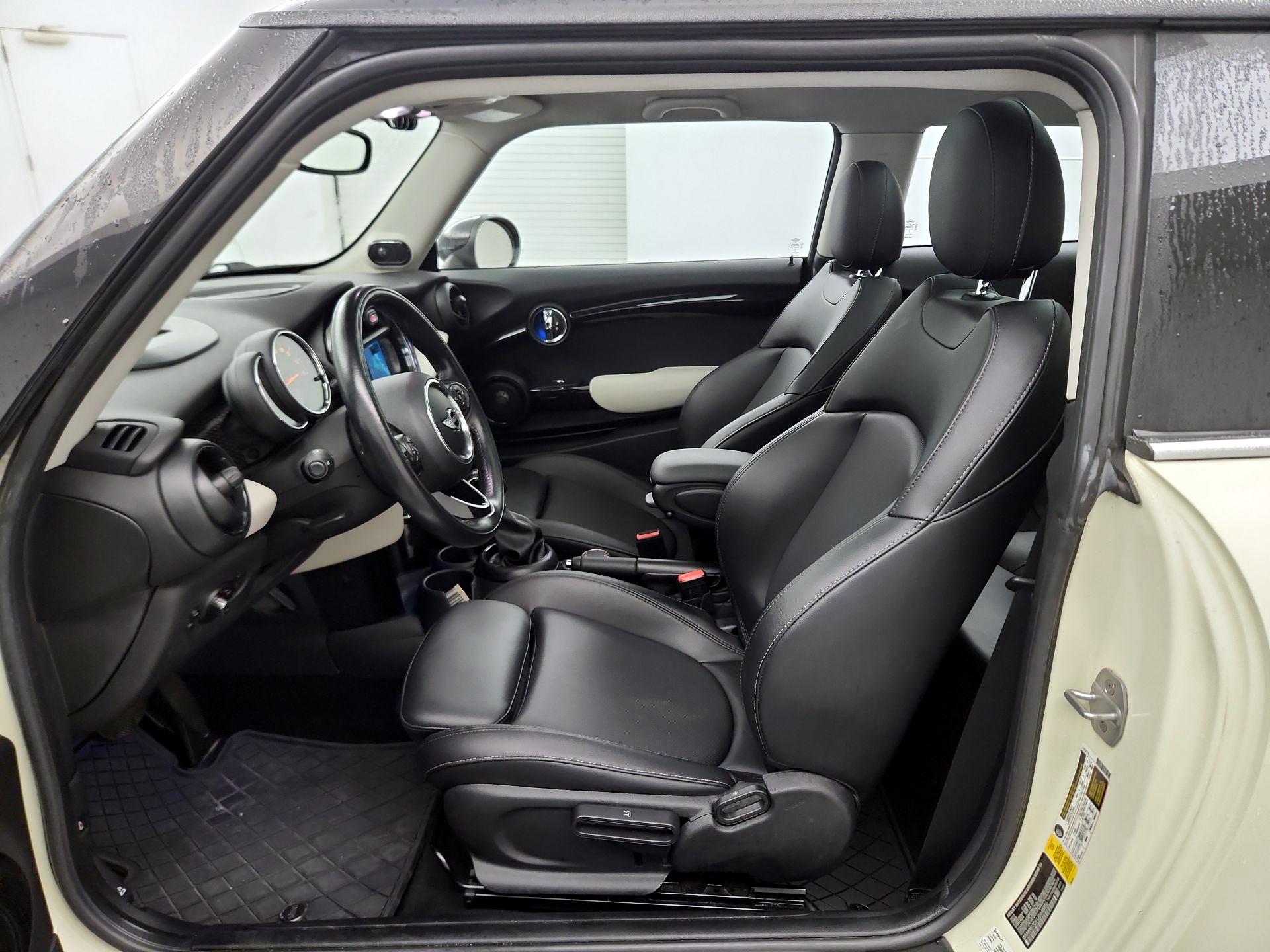 Thumbnail: 2018 MINI Cooper Hardtop - 9